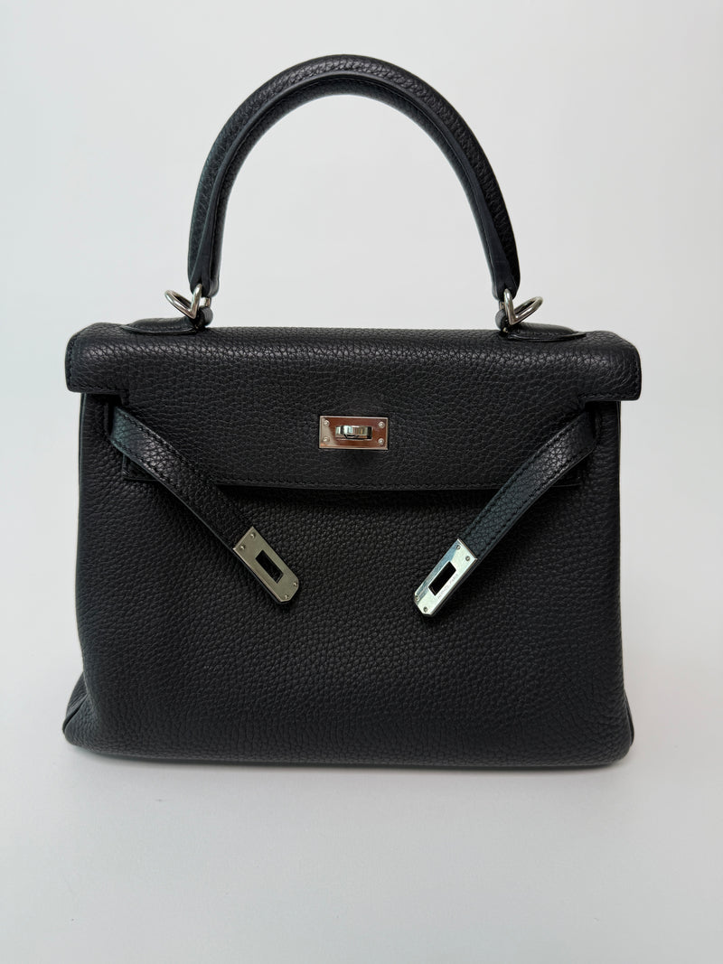 Hermès Kelly 25 In Nior Togo Leather With PHW