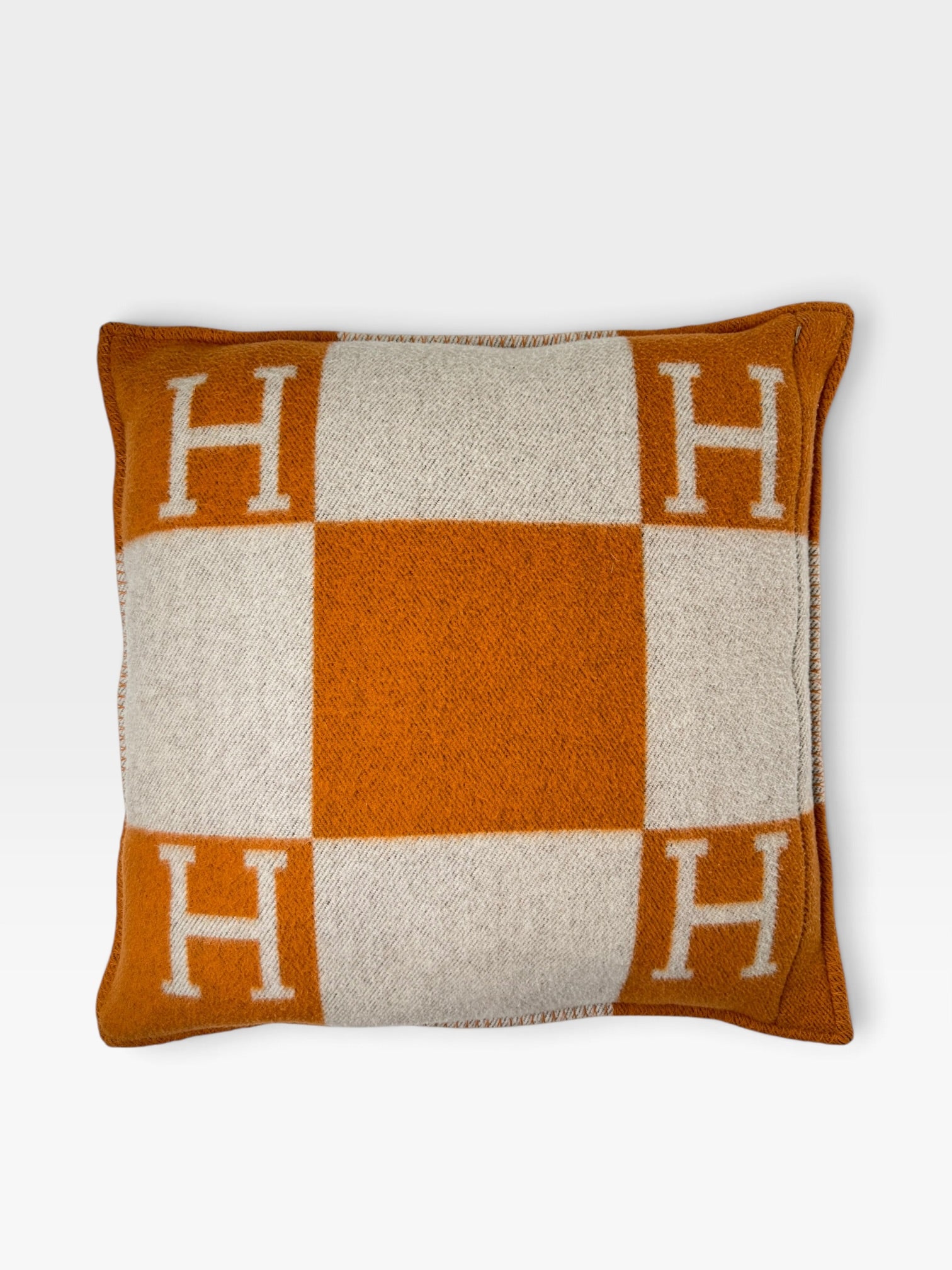 Hermès Avalon Cushion 70x70 In Ecru And Potiron. 100% authentic and preloved in excellent condition.