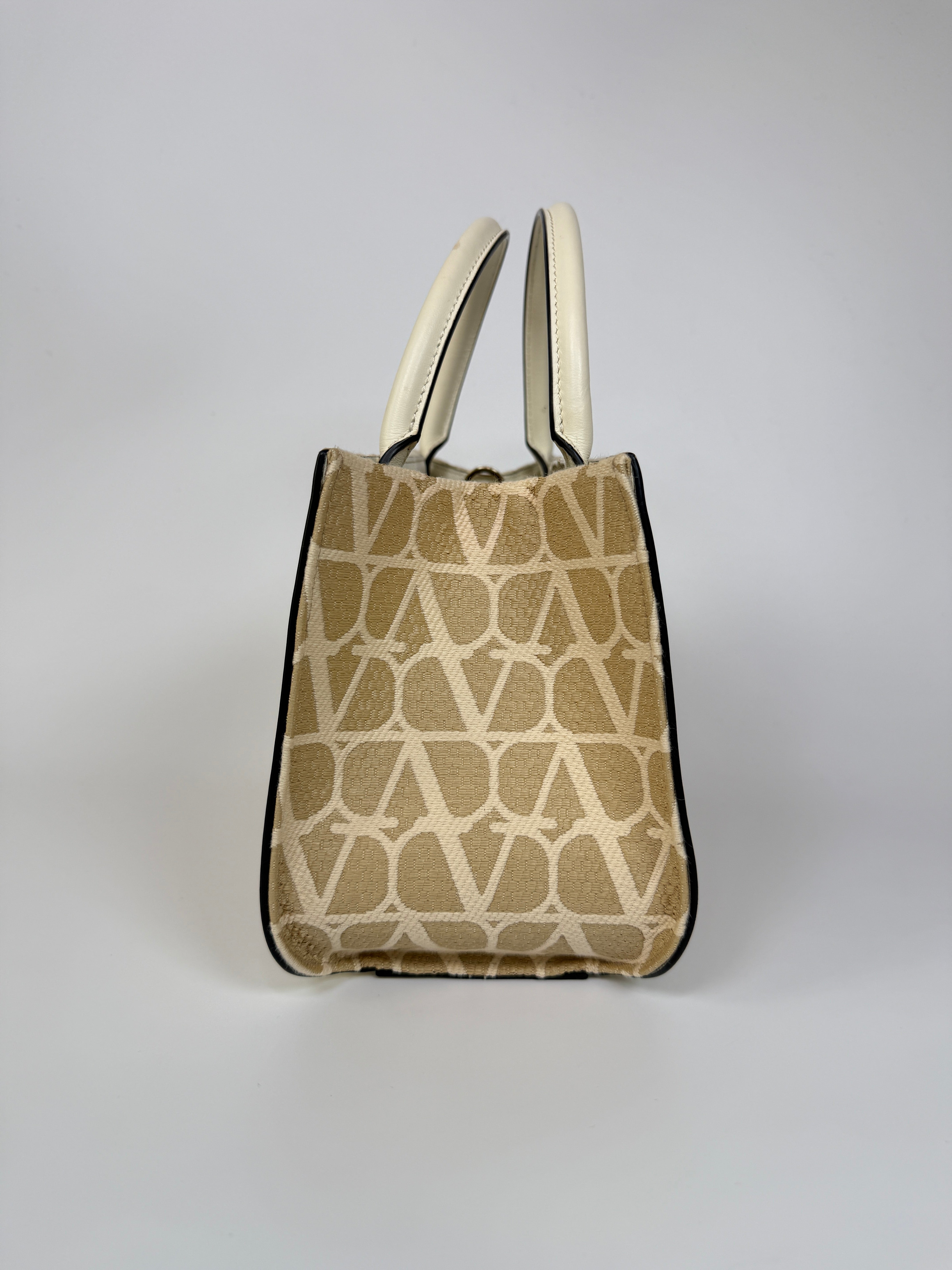 Authentic and preloved Authentic and preloved Valentino Garavani Canvas Beige Tote. 100% Authenticity guarantee 