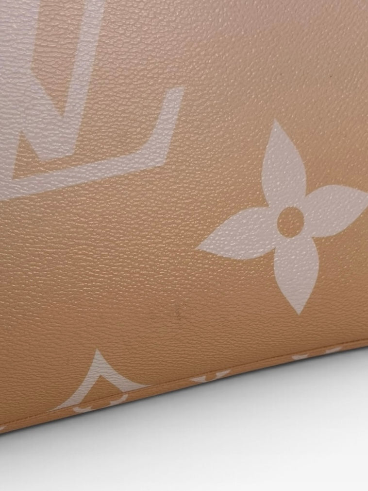 Louis Vuitton Neverfull PM In Beige & Cream Monogram With Gold Hardware. 100% authentic and preloved in excellent condition
