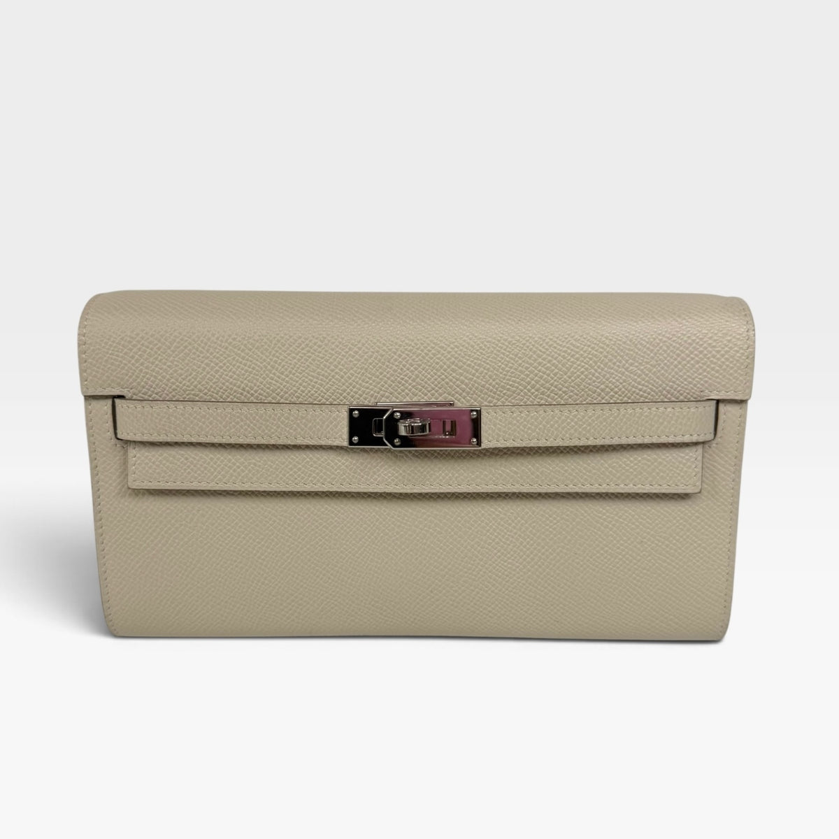Hermès Kelly To Go In Craie Epsom Leather With Palladium Hardware. Authentic and preloved in excellent condition. 100% guarantee