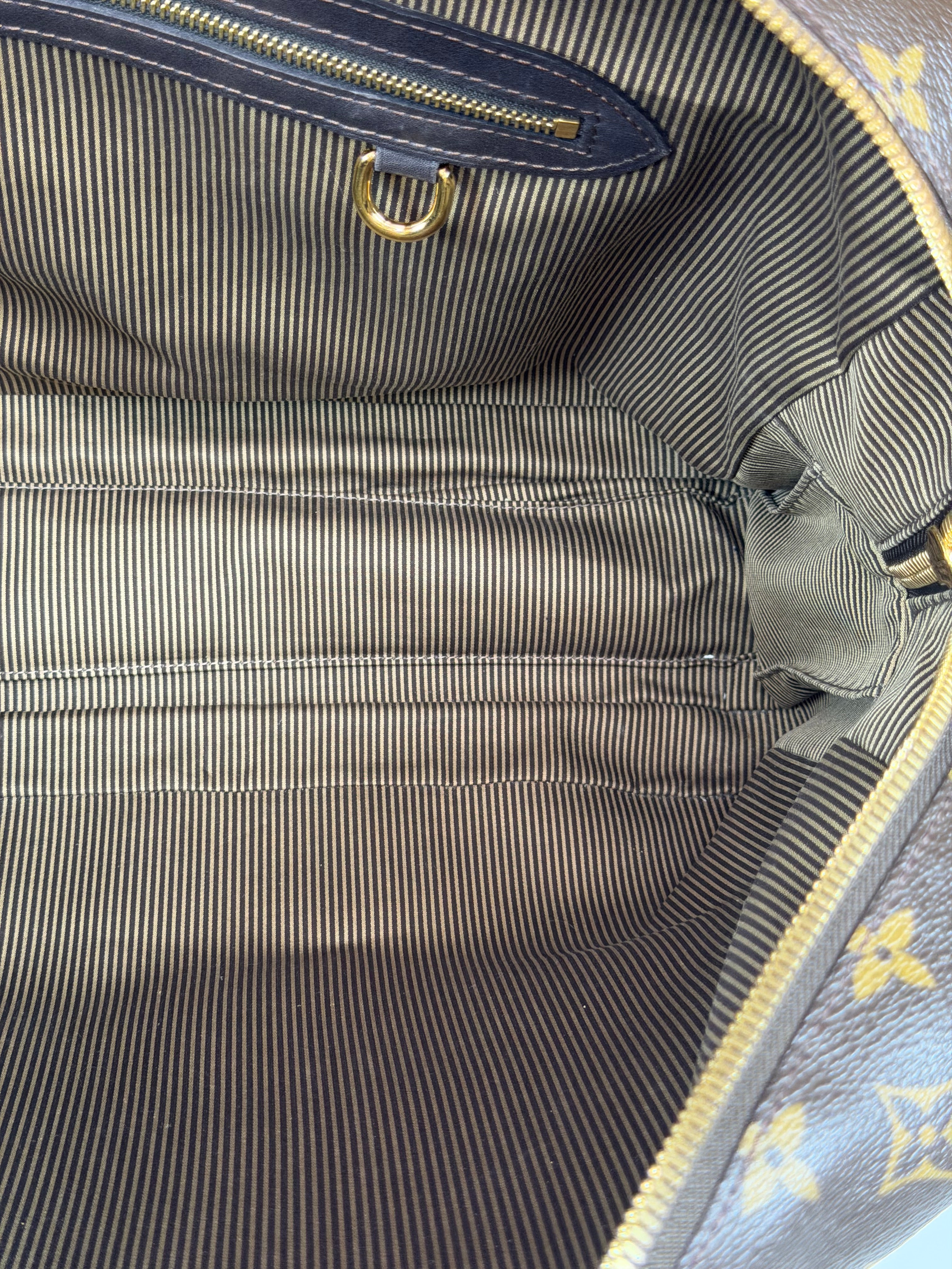 Louis Vuitton Poche Document Portfolio In Monogram Gold Hardware. Authentic and preloved in excellent condition. Verified by Luxe Cheshire. Insured next day delivery
