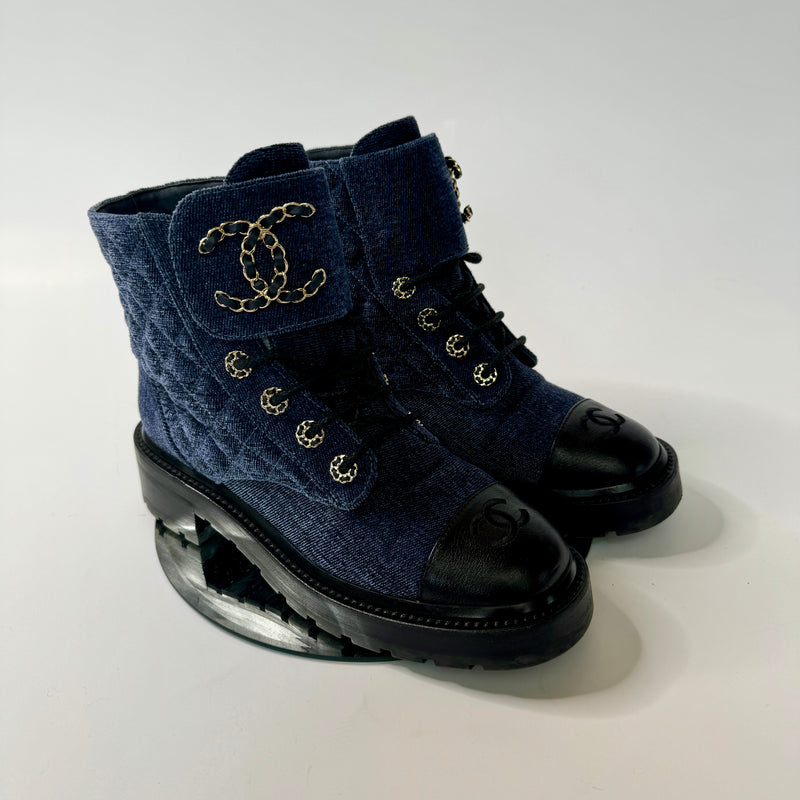 Black combat boots size 5 sale