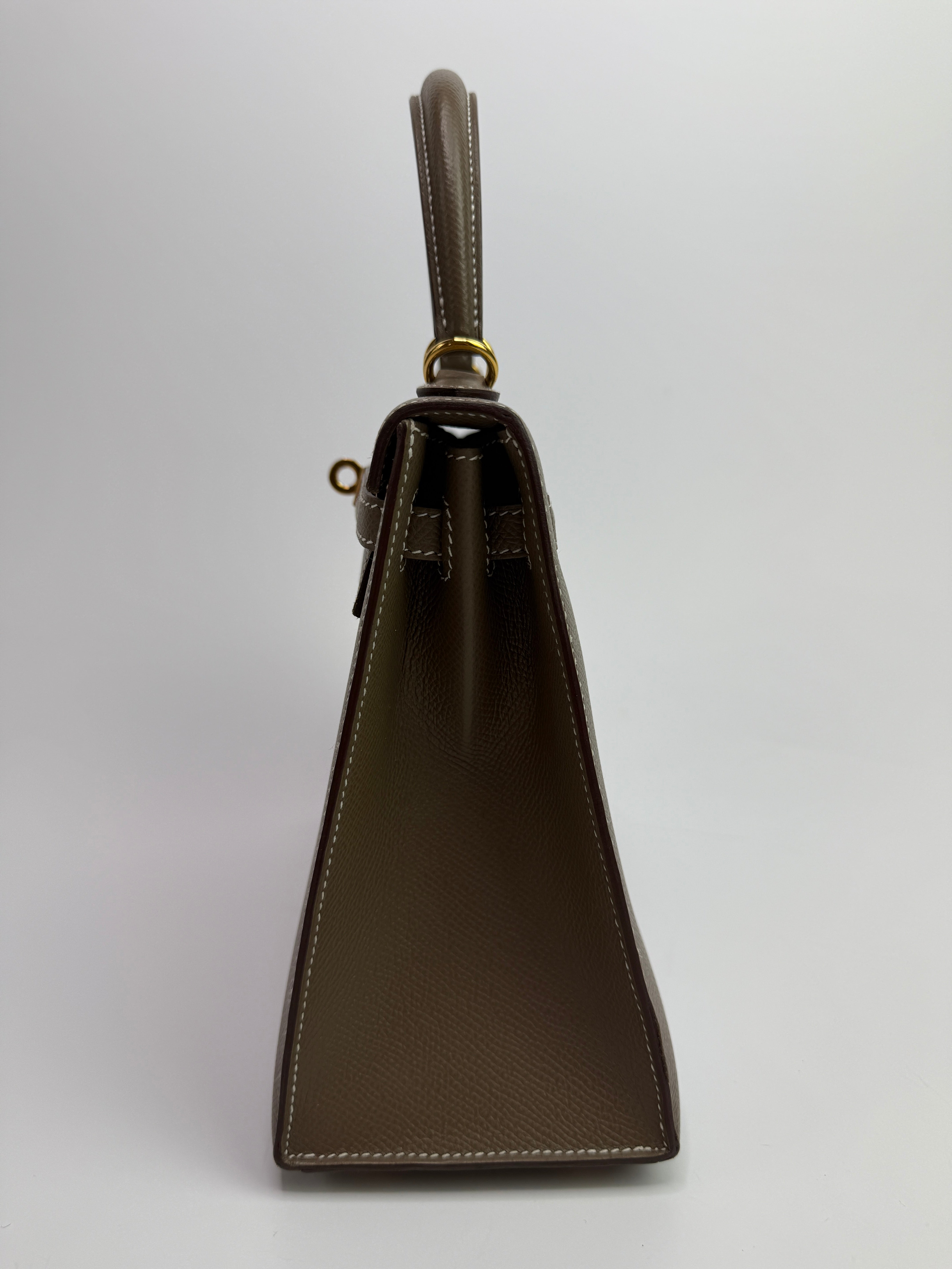 Authentic Pre Loved Hermès Kelly 25 Sellier In Etoupe Epsom Leather With Gold Hardware  Excellent Condition