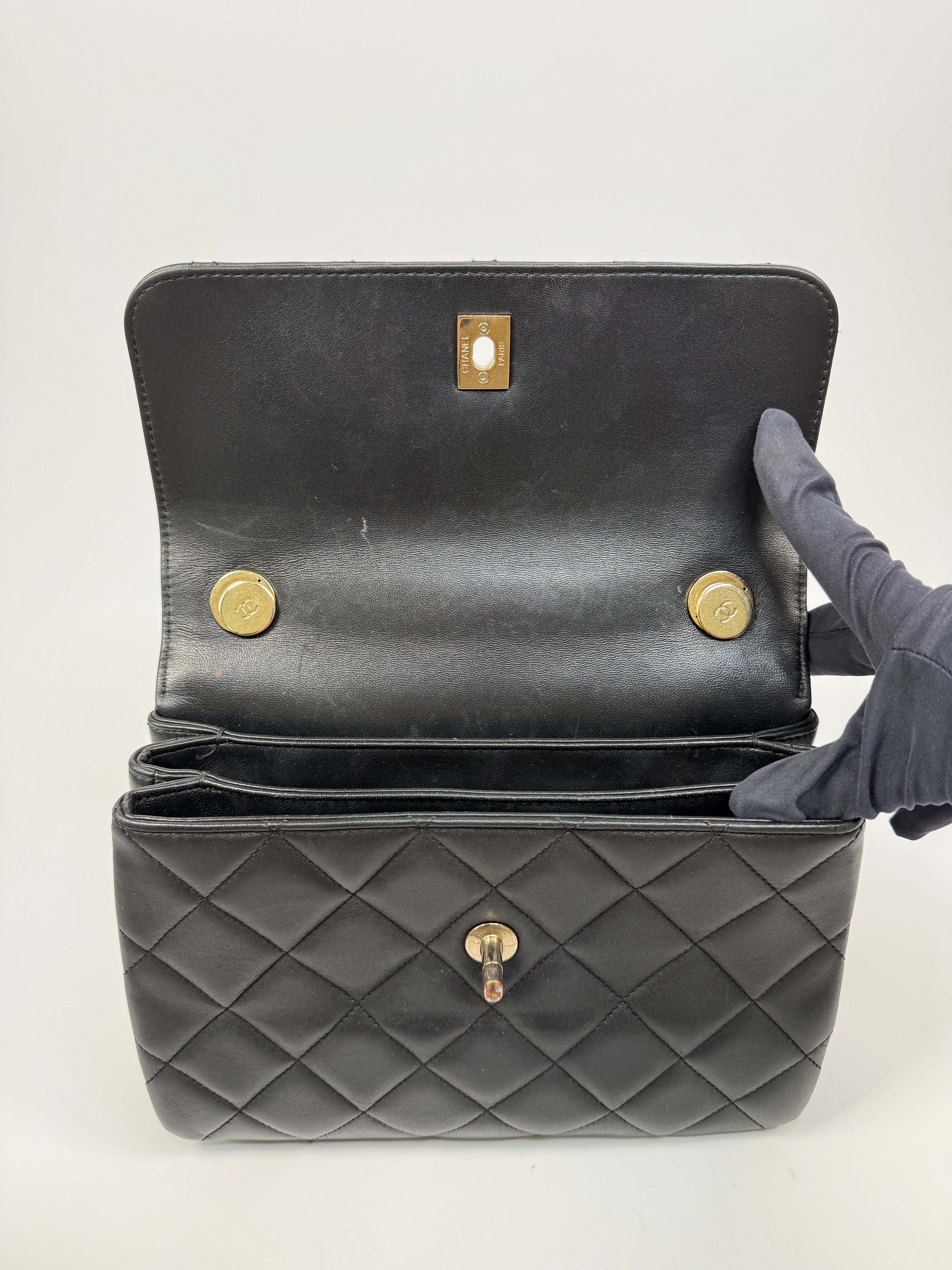 Chanel Small Trendy Top Handle Flap Bag
Pre Loved & Authentic 