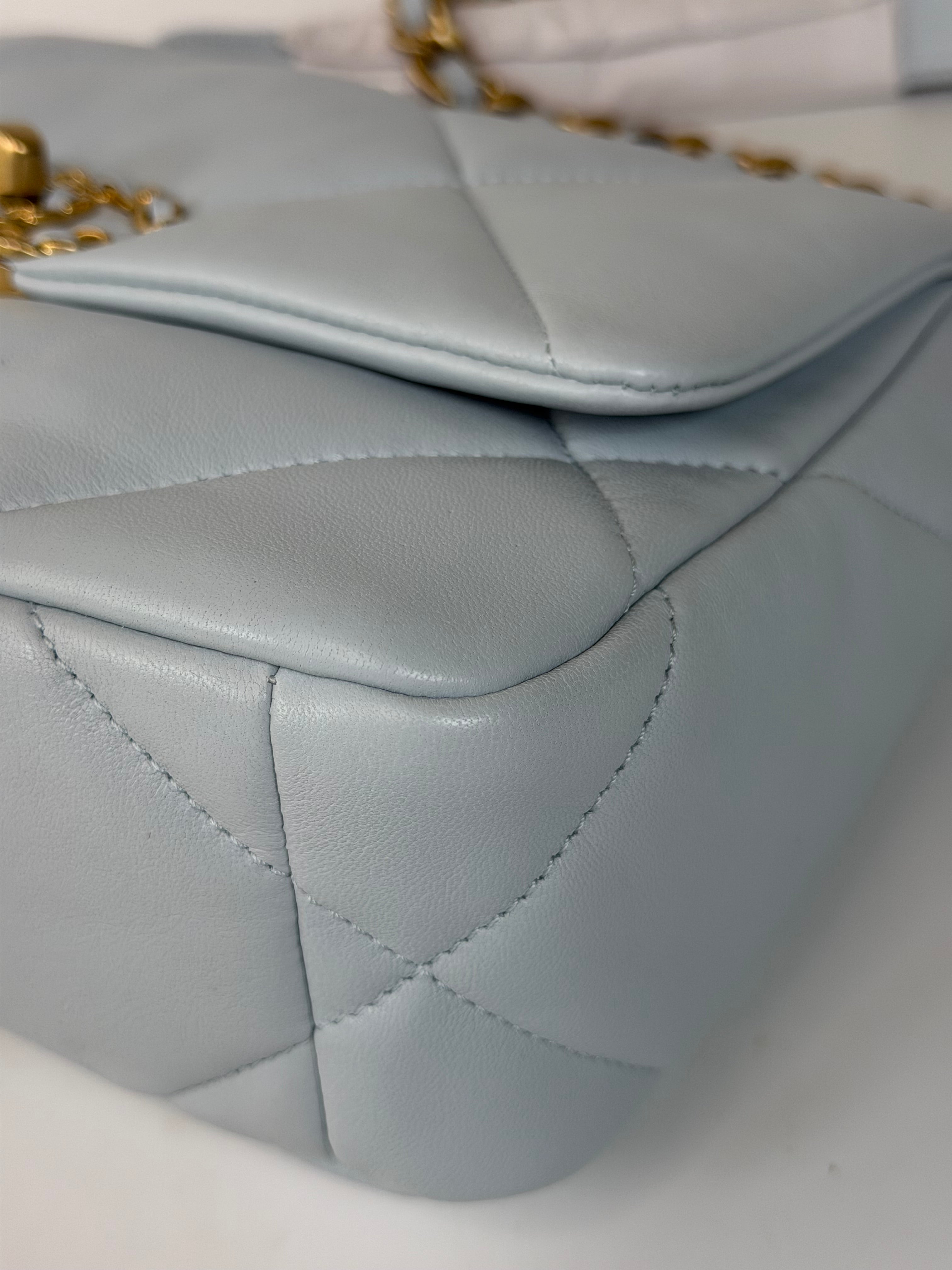 Chanel 19 Small In Blue Lambskin Leather With Mixed Hardware in new and unused condition 100% authentic and preloved