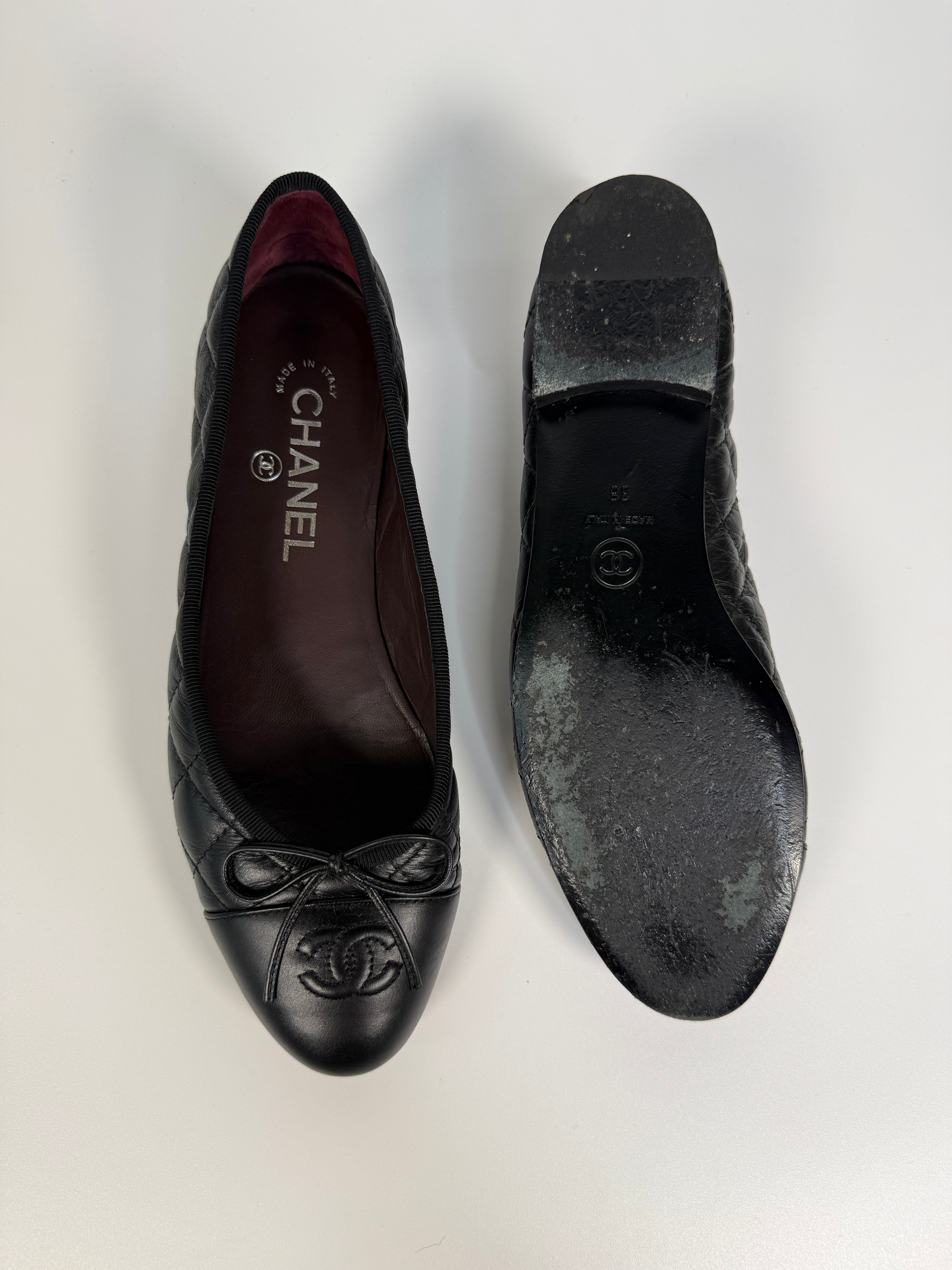 Authentic and preloved Chanel Ballet Pumps (Size 38/UK5) Very Good Condition. 100% Authenticity guarantee 
