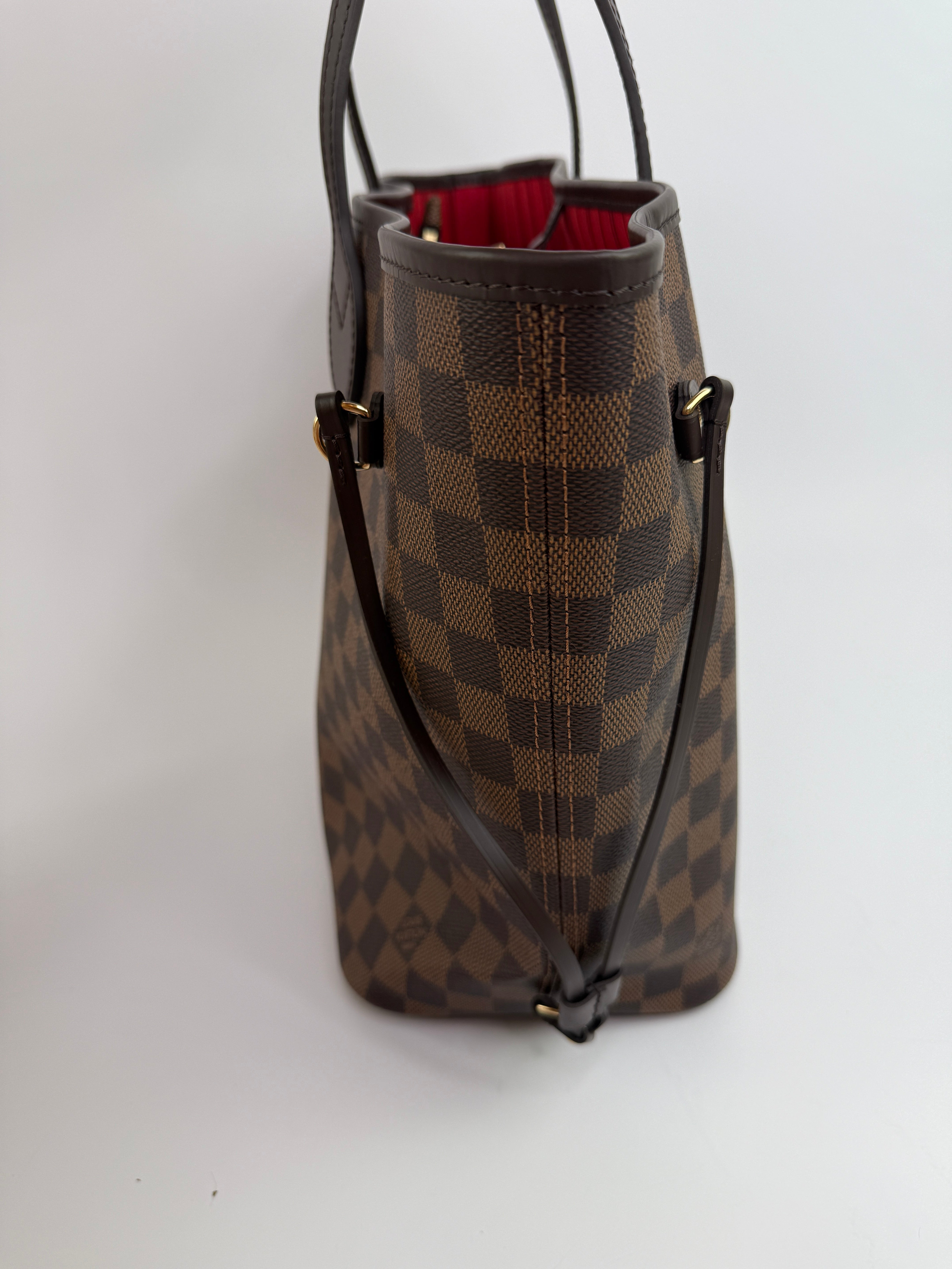 Louis Vuitton Neverfull MM Tote Bag