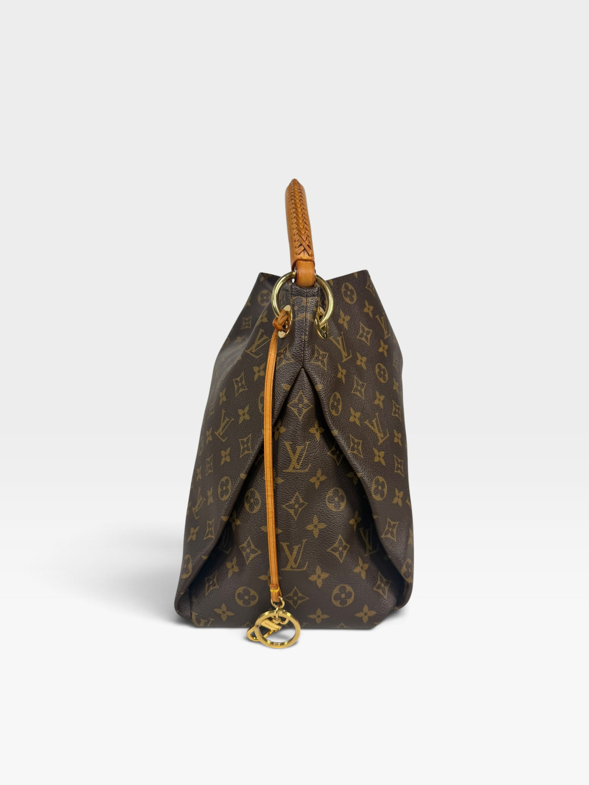 Louis Vuitton Monogram Artsy MM Shoulder Bag 100% authentic and preloved in excellent condition 