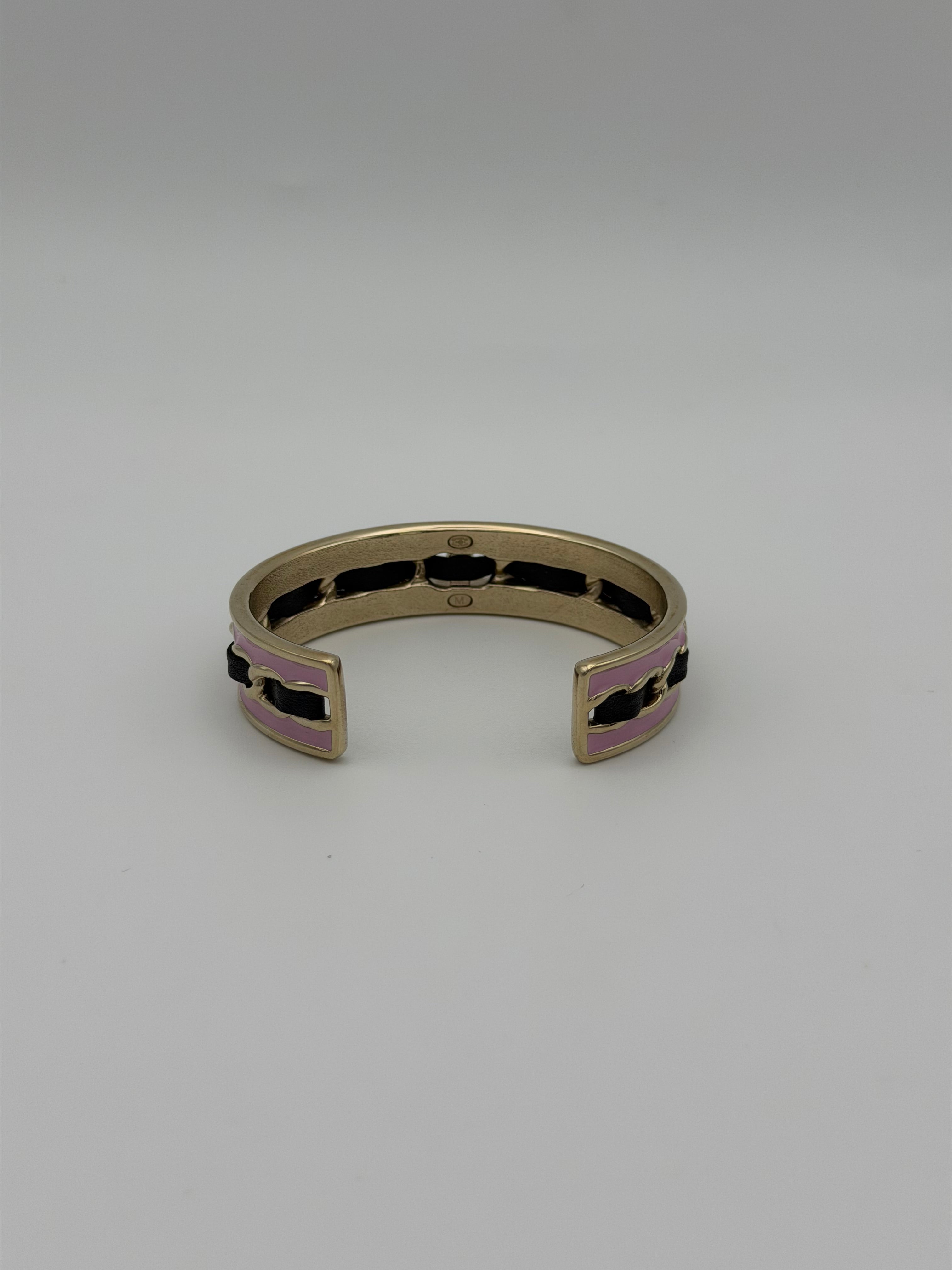 Chanel CC Bangle In Pink & Black Size Medium. Authentic and preloved in excellent condition
