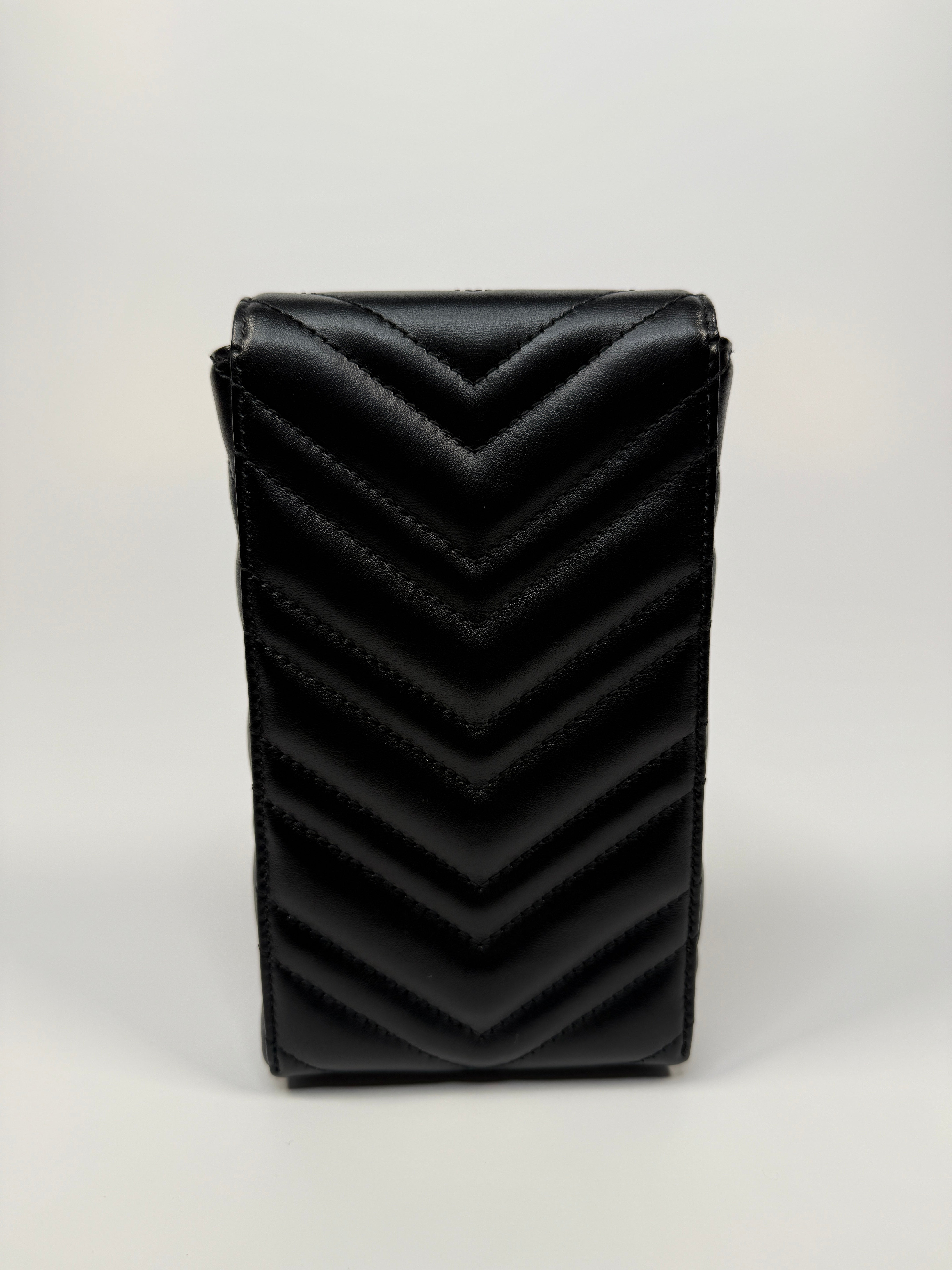 Gucci GG Marmont Matelassé Phone Bag