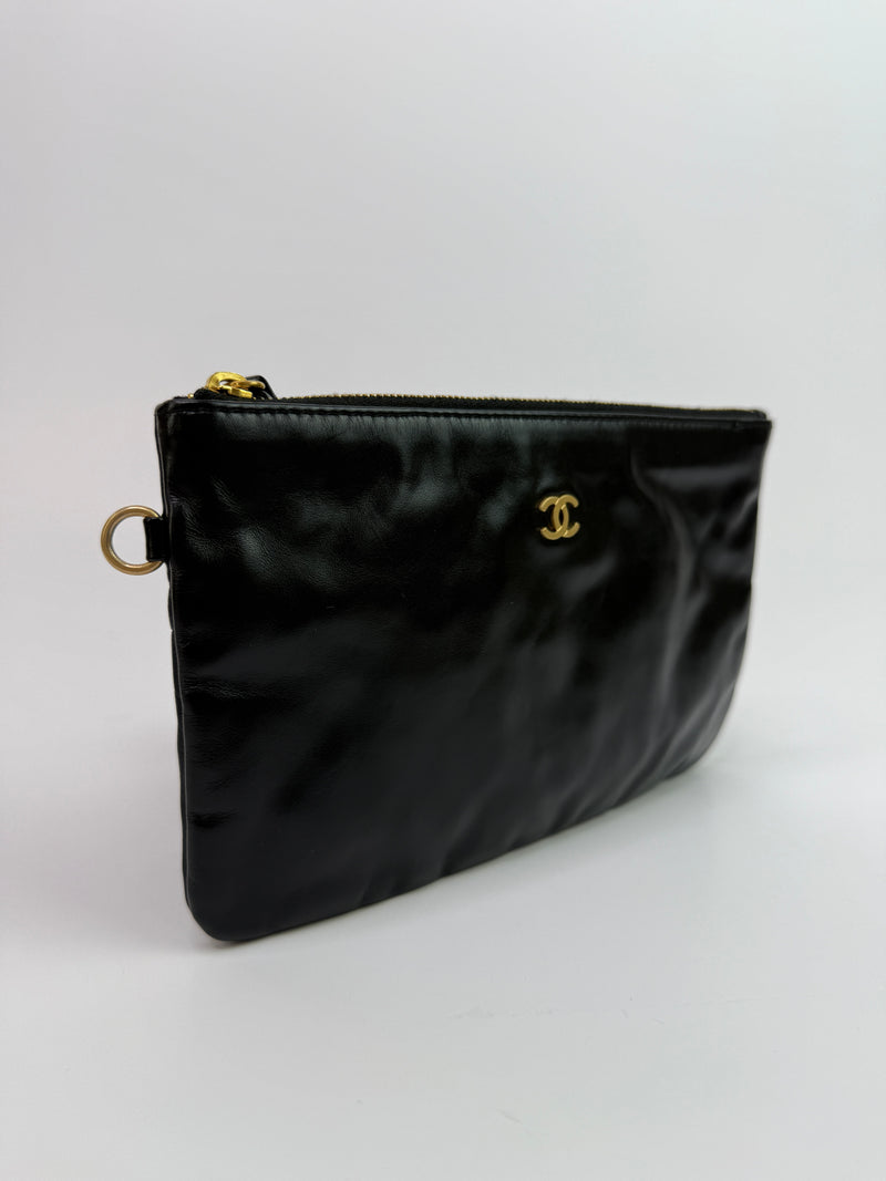 Chanel 22 Large In Black Calfskin Leather With GHW