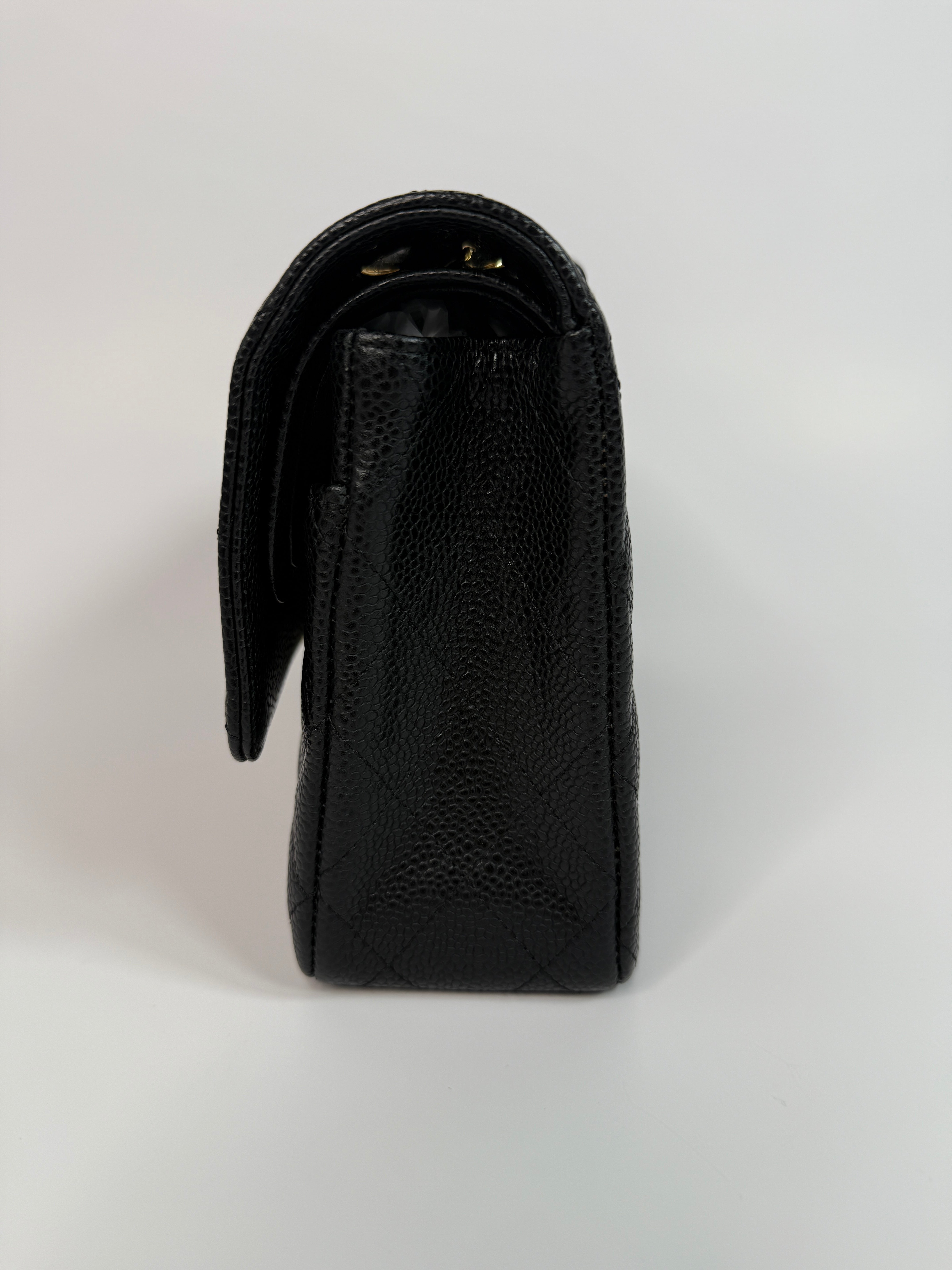 Chanel Medium Classic Double Flap Black Caviar With GHW