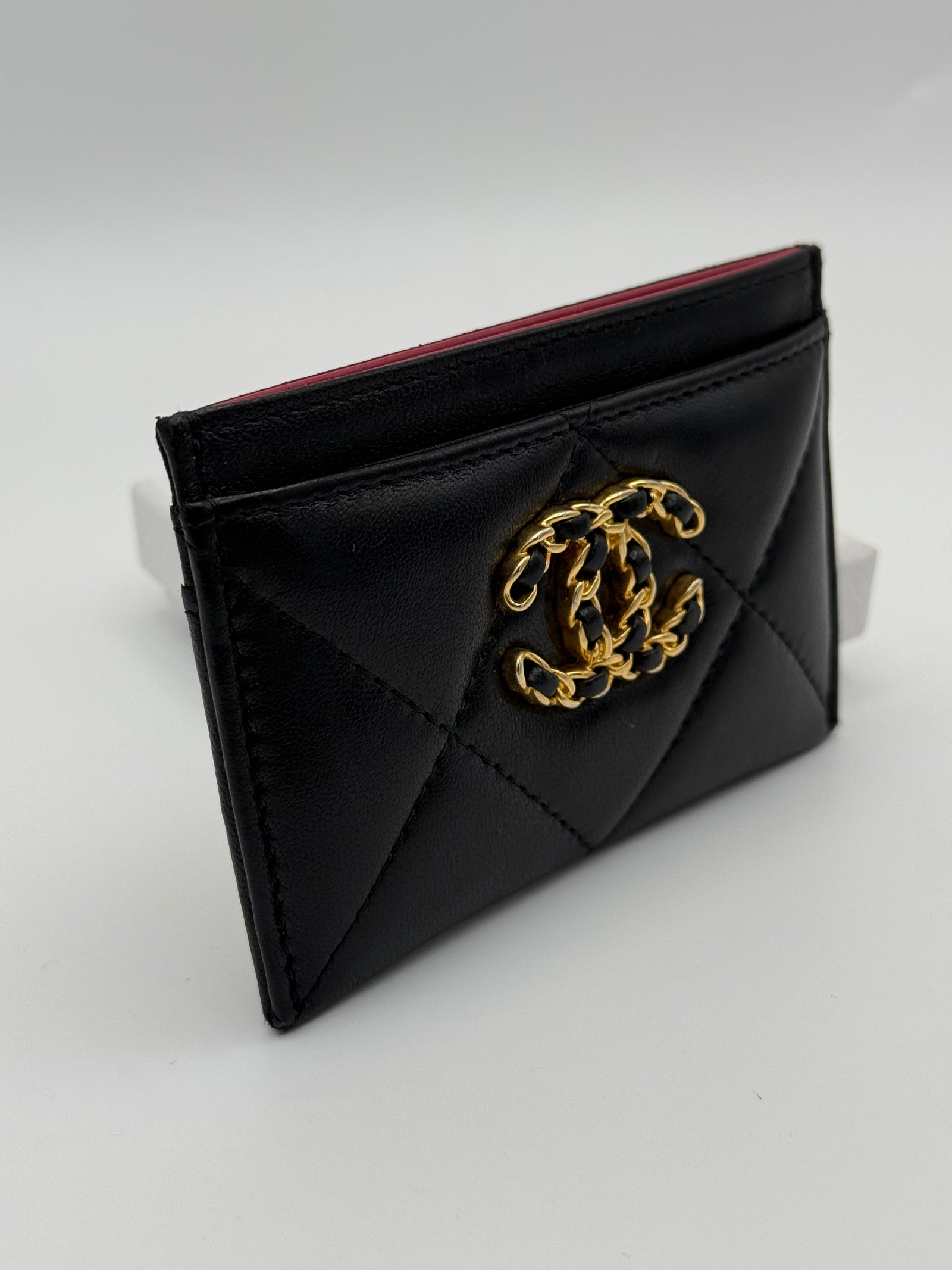 Chanel 19 Card Wallet In Black Lambskin - Main Image