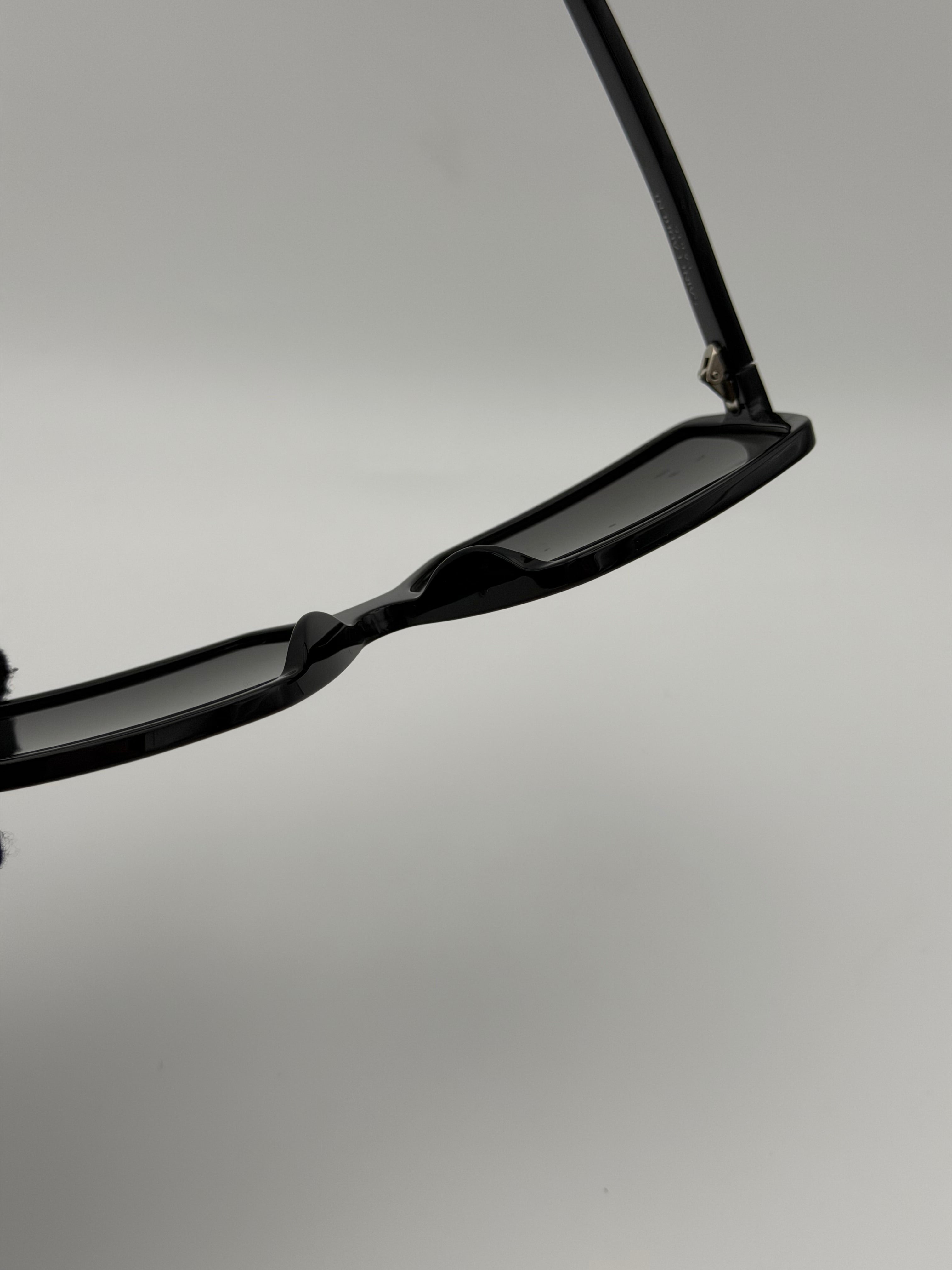 Saint Laurent Oversized Black Sunglasses 100% authentic and preloved in excellent condition.
