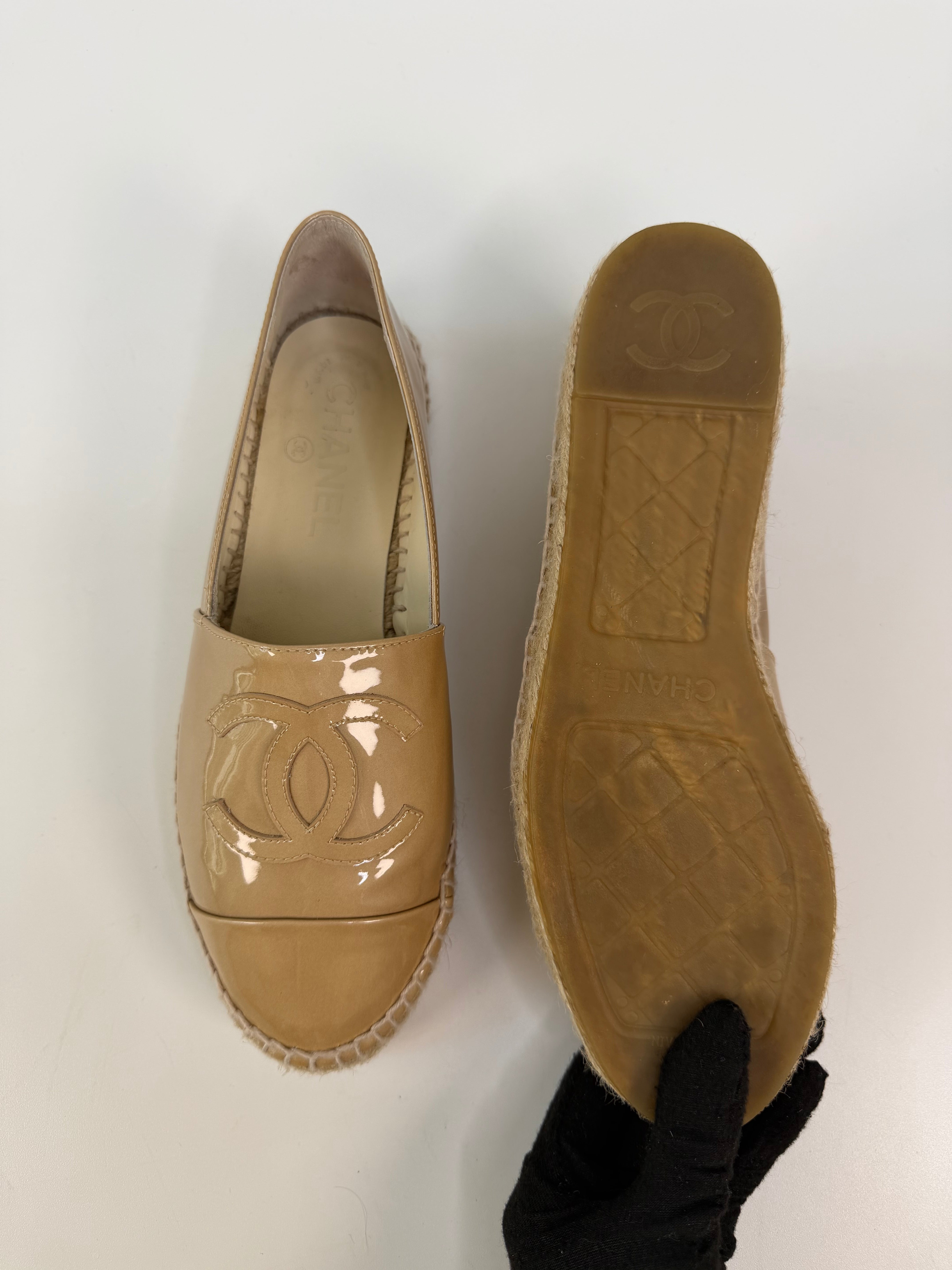 Chanel Espadrilles In Beige Patent Leather (Size 37/UK4) 100% authentic and preloved in excellent condition