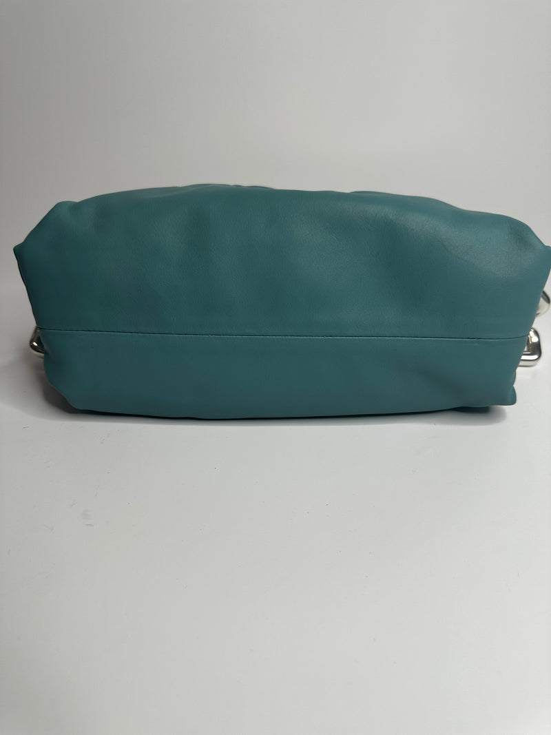 bottega veneta leather chain pouch shoulder bag