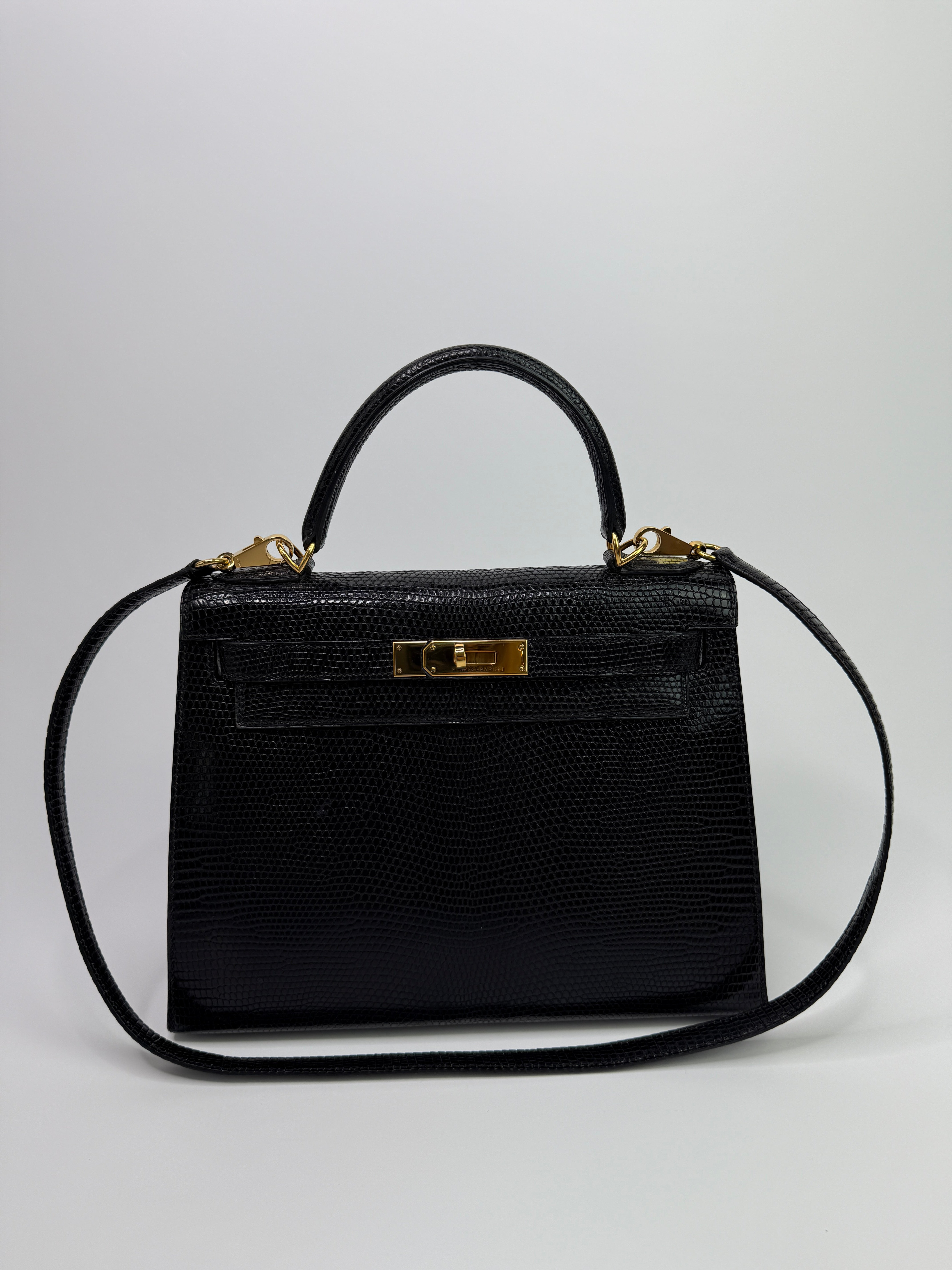Hermès Vintage Kelly 28 In Black Lizard Leather With GHW