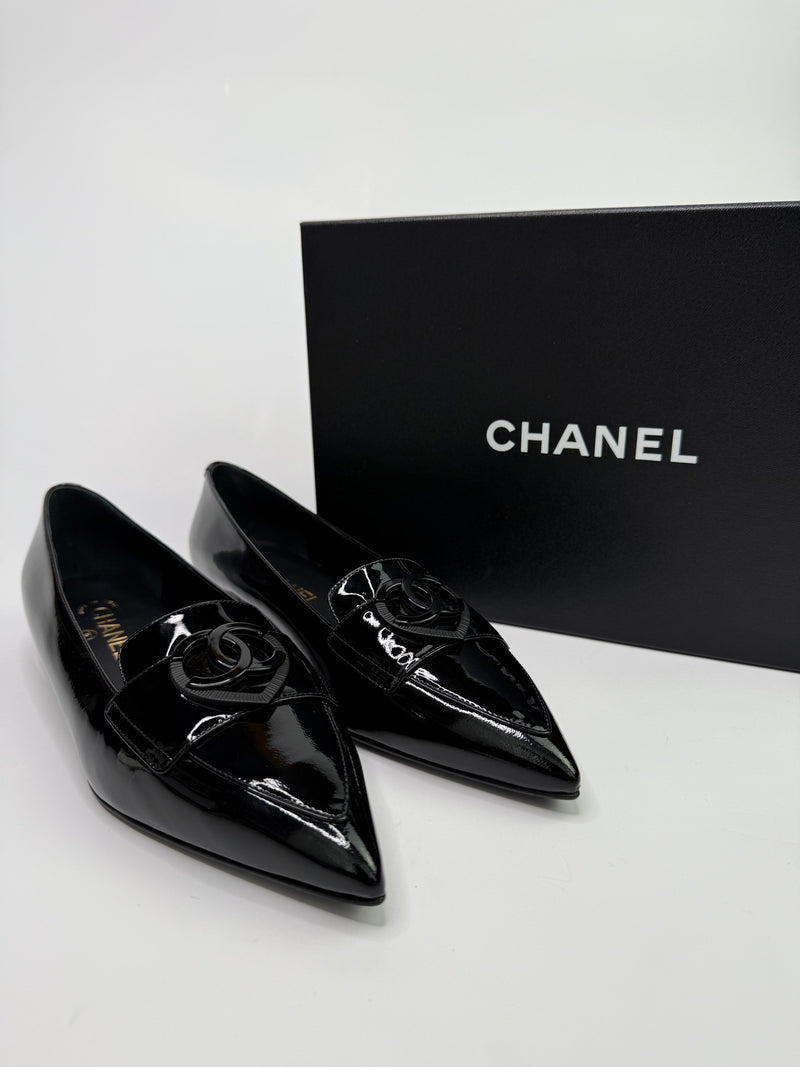 Chanel CC Patent Pumps (Size 39.5/UK6.5)