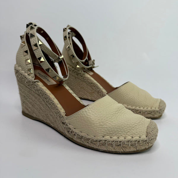 Valentino Garavani Ivory Rockstud Wedges (Size 37/UK4)
