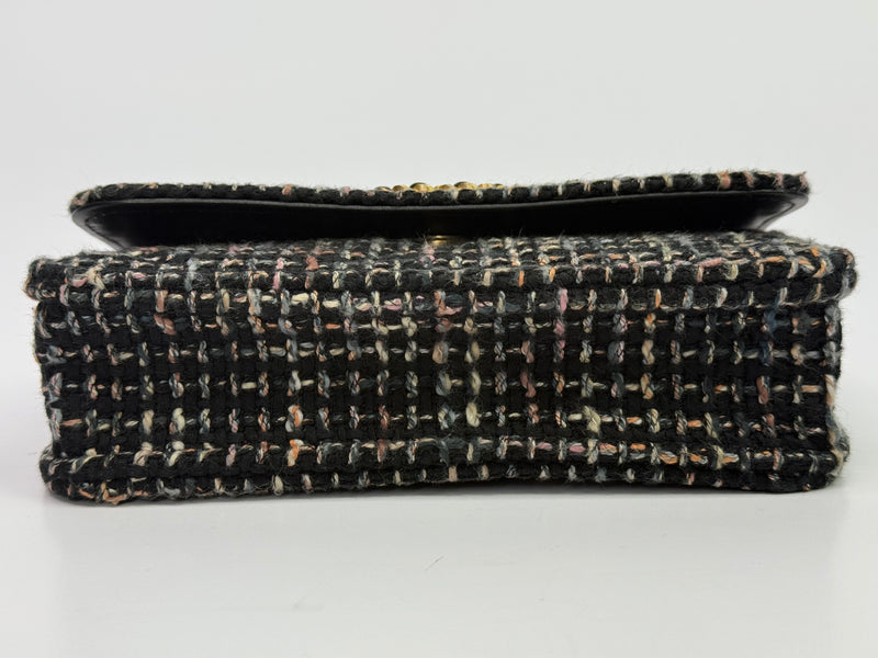 Chanel 19 Wallet On Chain In Tweed Fabric