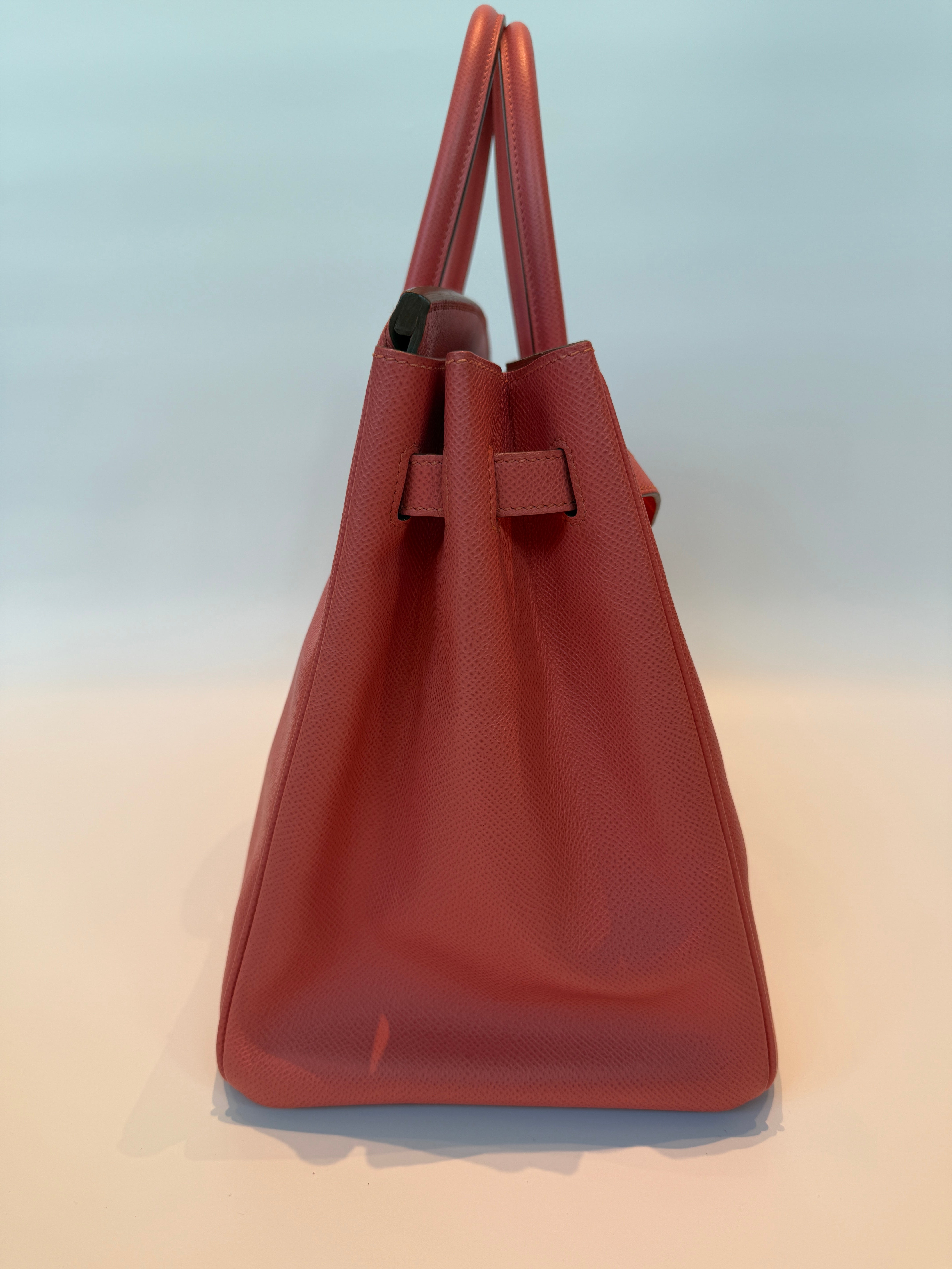 Hermès Birkin 35 Flamingo Pink Epsom Leather With Gold Hardware
Pre Loved & Authentic 