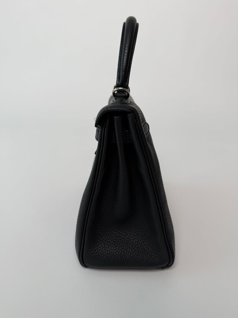 Hermès Kelly 25 In Nior Togo Leather With PHW