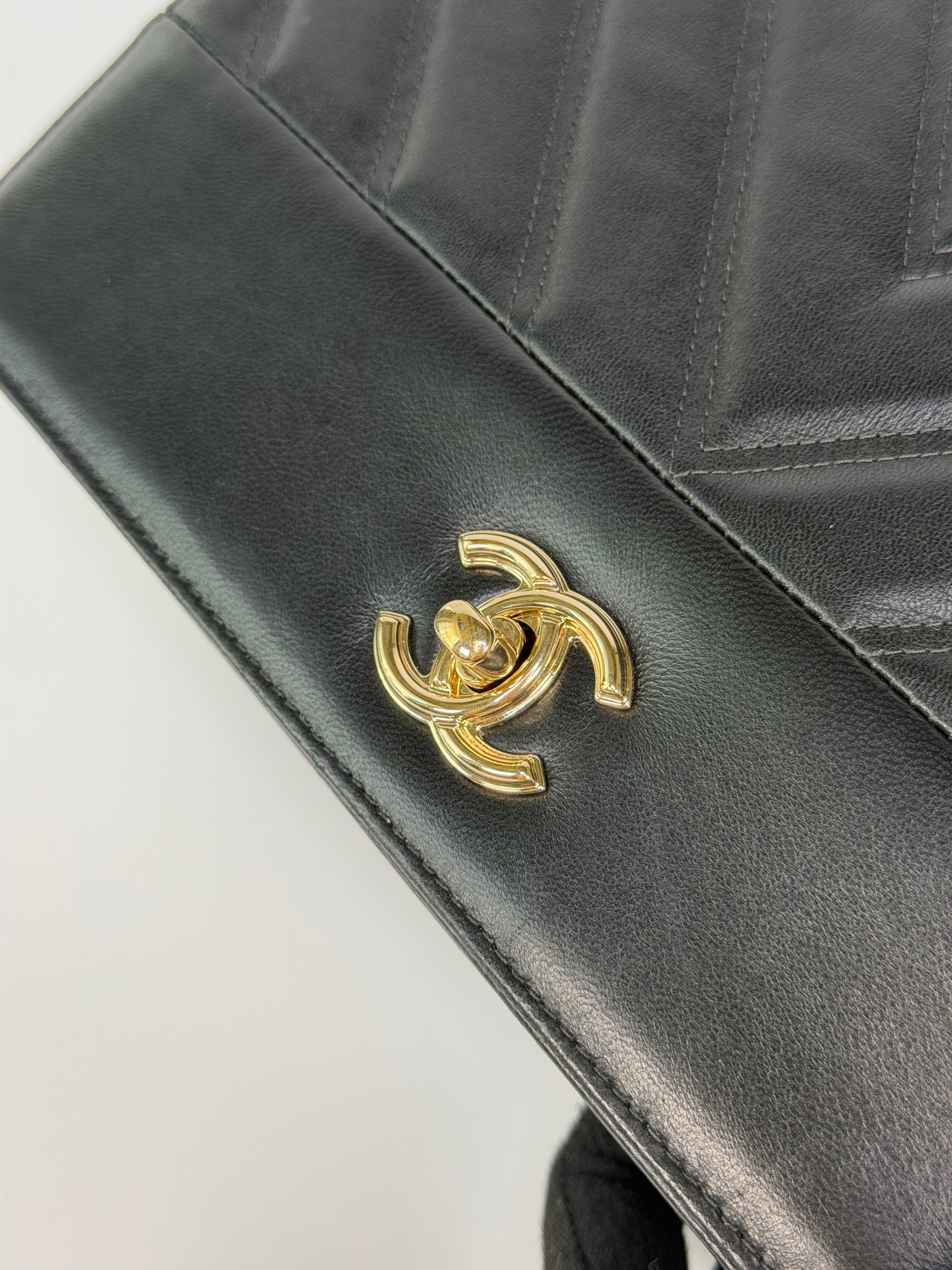 Chanel Chevron Flap In Black Lambskin Leather With Gold Hardware. Authentic and preloved in excellent condition. 100% guarantee