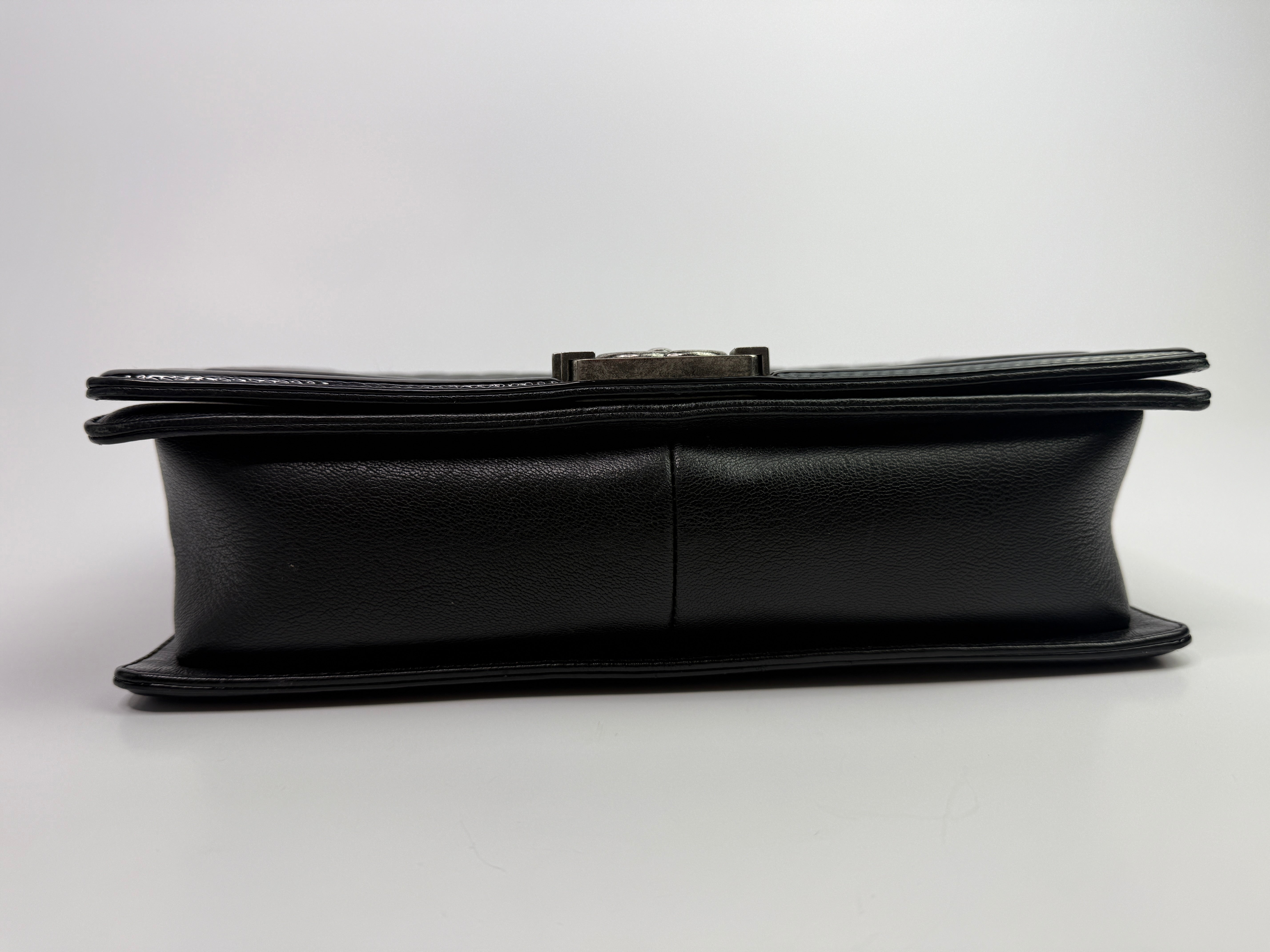 Chanel Boy Bag Large In Black Calfskin Leather With Silver Hardware
Pre Loved & Authentic 