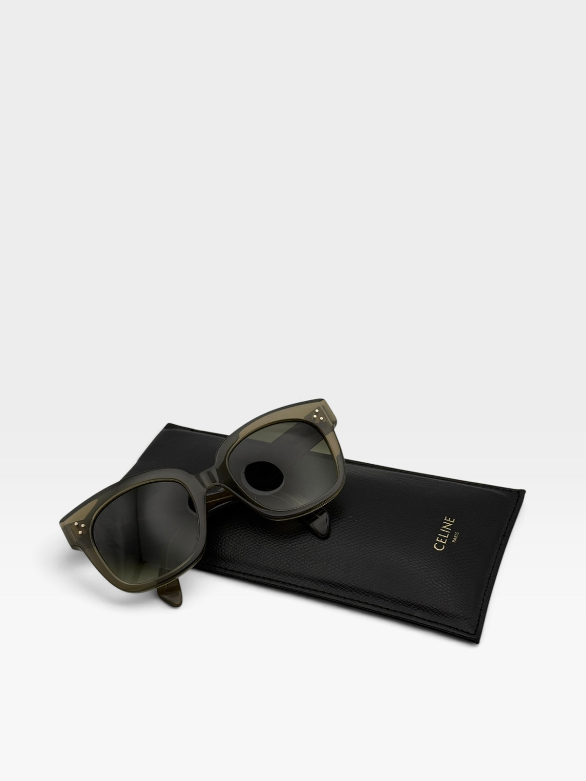 Celine Bold 3 Dots Code CL4002UN Sunglasses 100% authentic and preloved in excellent condition