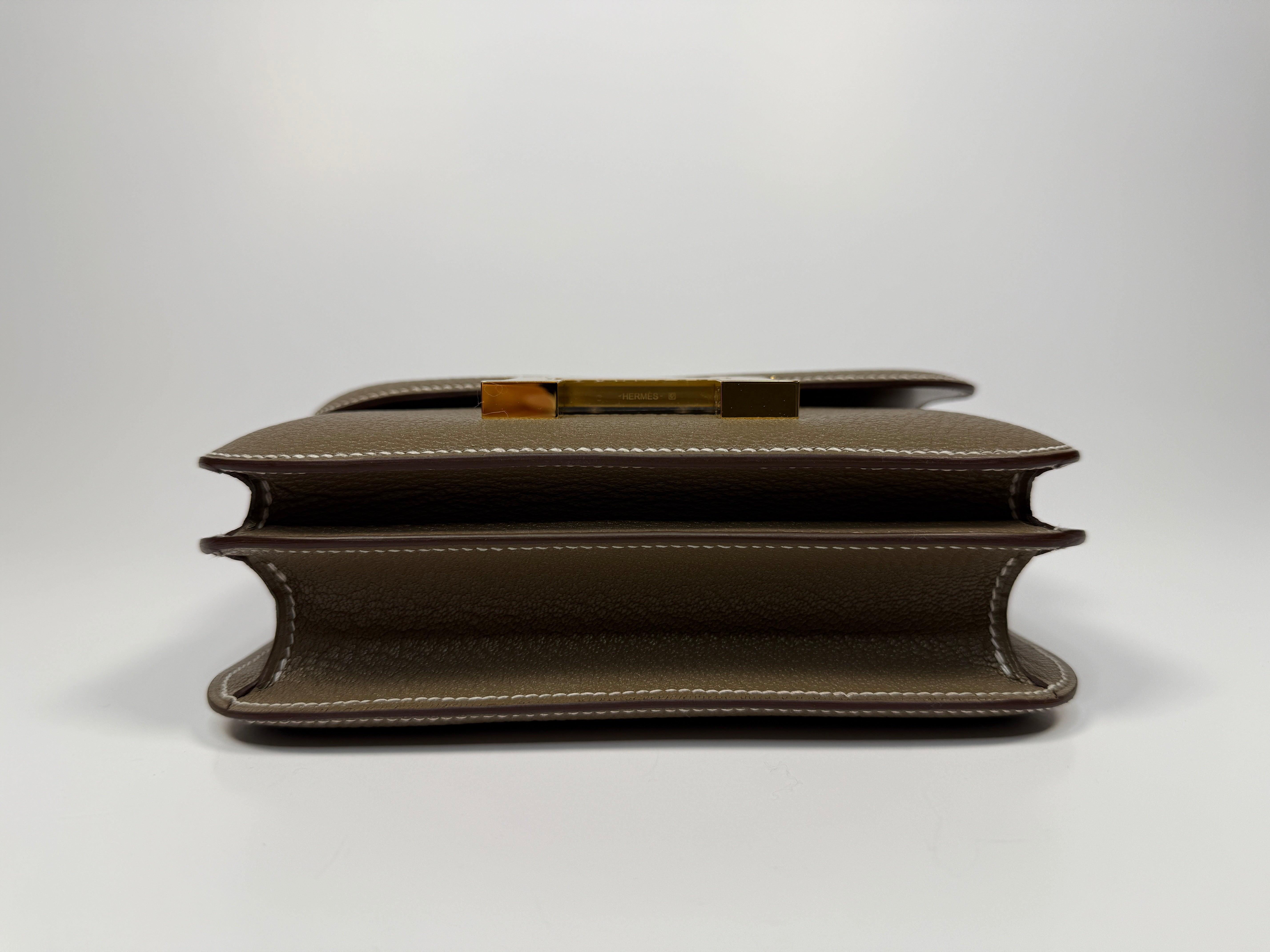 Hermès Constance 18 In Etoupe Epsom Leather With Gold Hardware. New and unused. Authentic and preloved