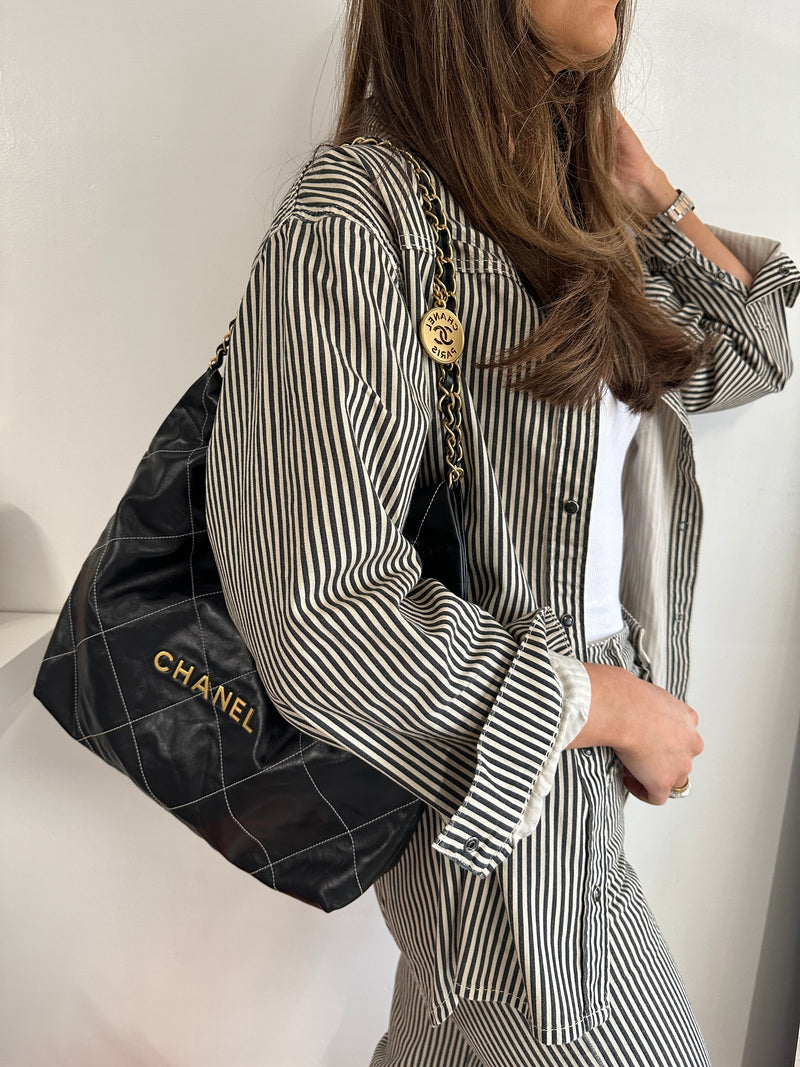 Chanel 22 Hobo Handbag