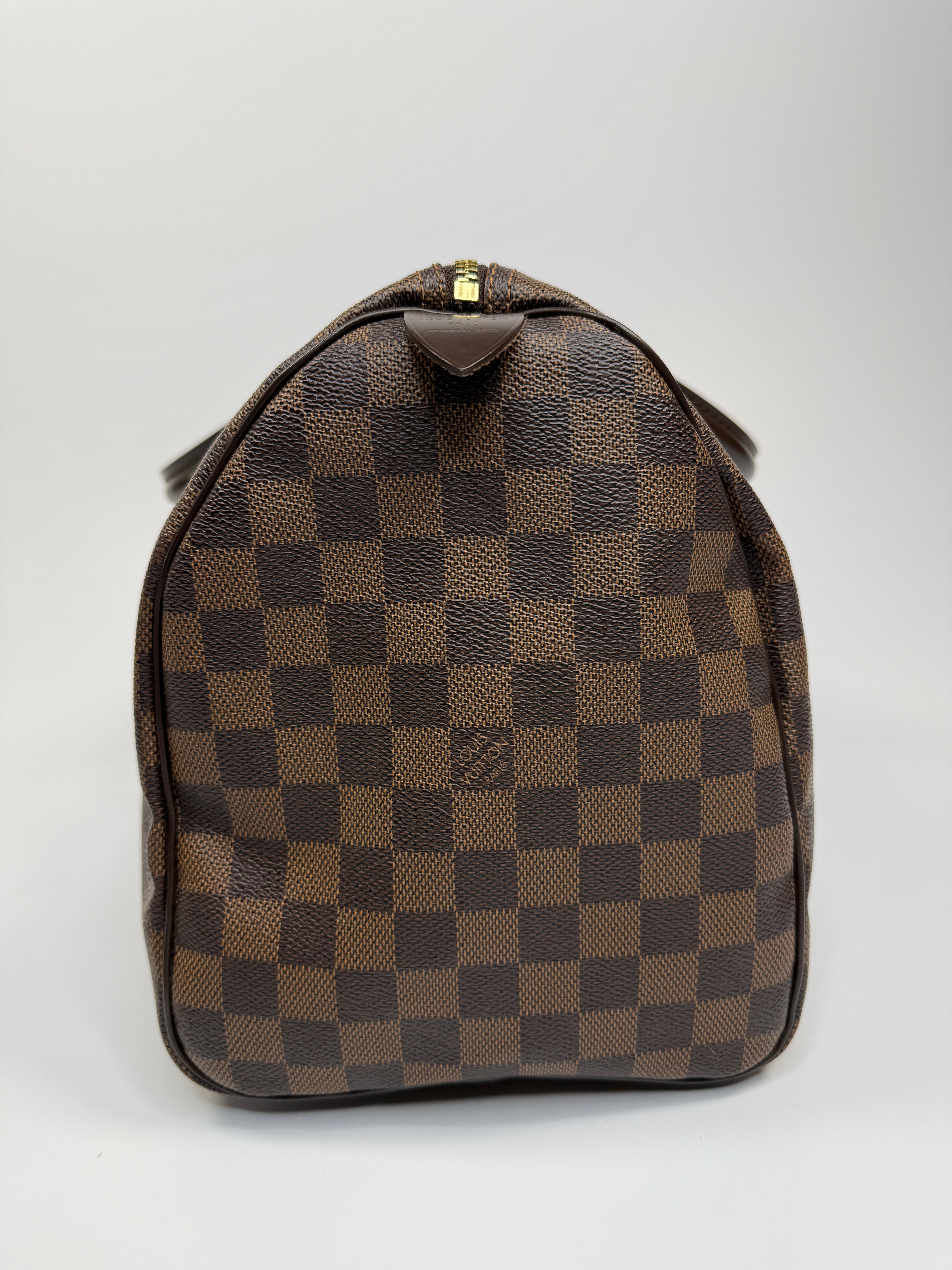 Authentic and pre loved Louis Vuitton Damier Ebene Speedy 35 In Damier Ebene With Gold Hardware In Excellent Condition