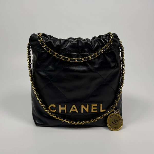 Chanel 22 Mini Bag Black Calfskin With GHW