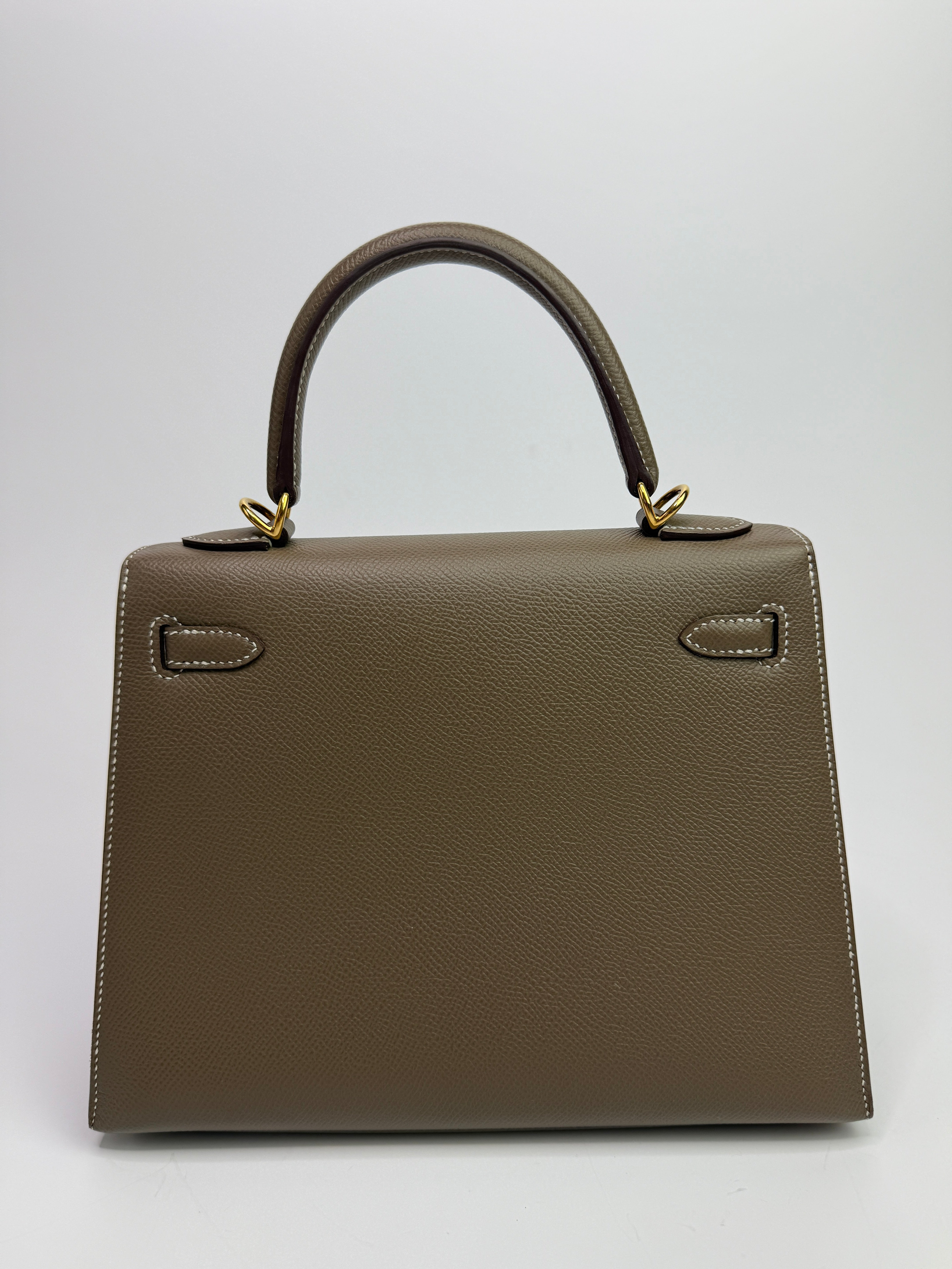 Authentic Pre Loved Hermès Kelly 25 Sellier In Etoupe Epsom Leather With Gold Hardware  Excellent Condition
