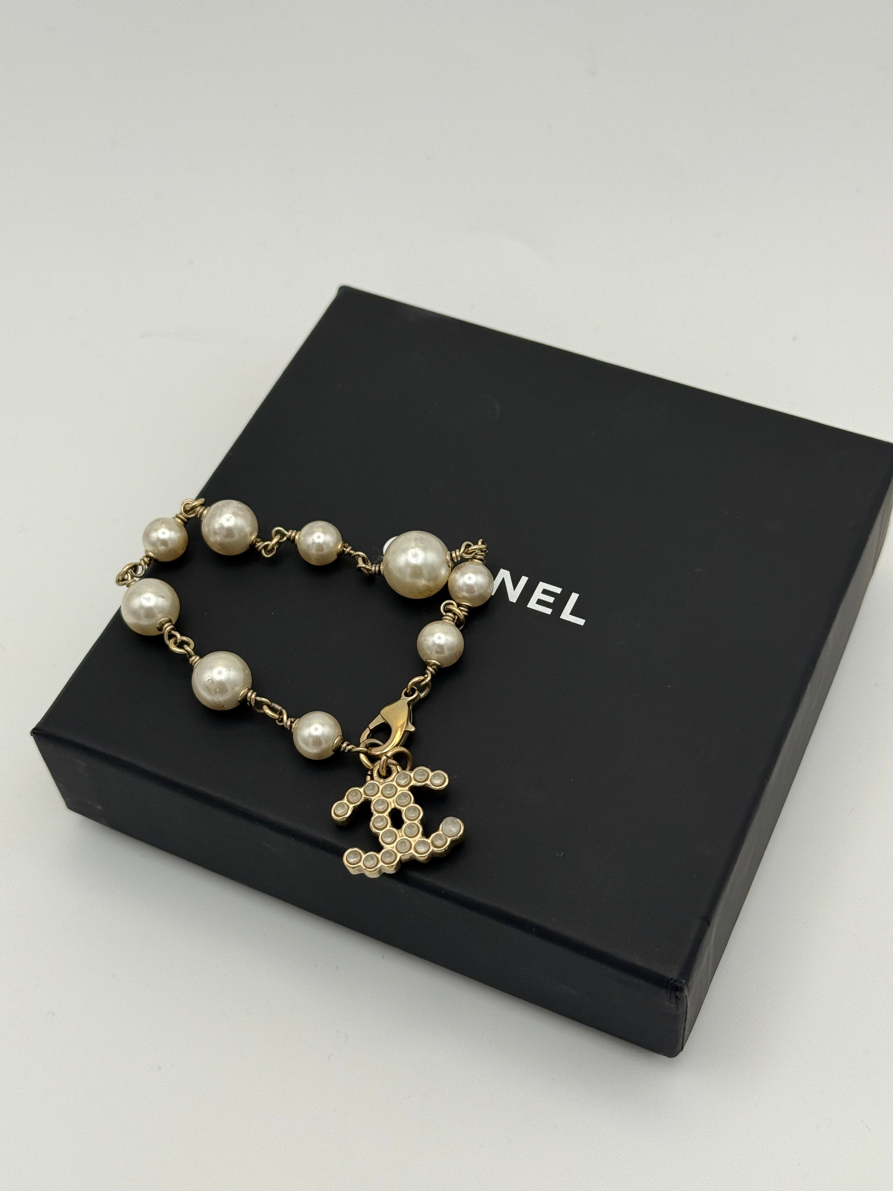 Chanel CC Pearl Bracelet