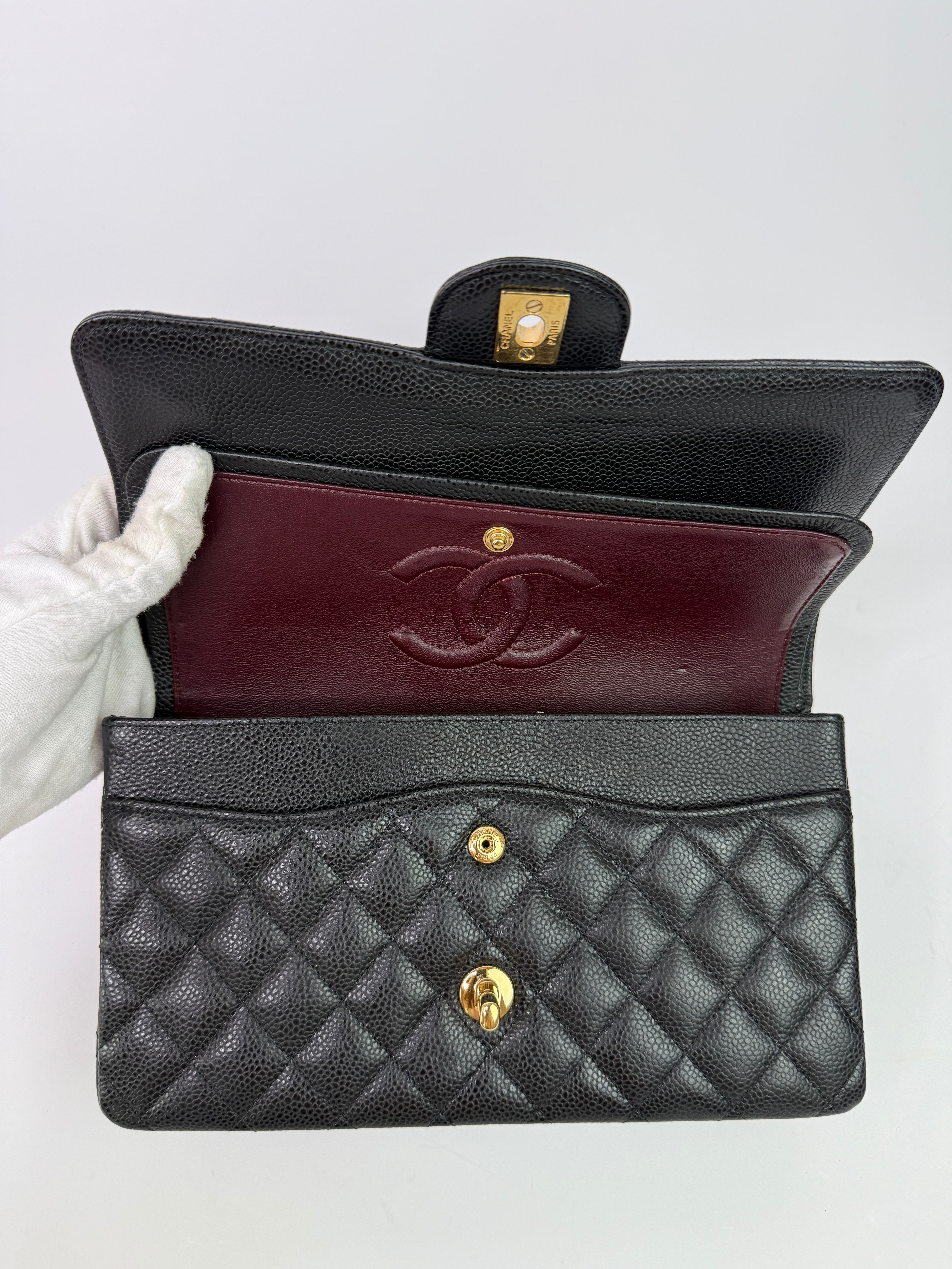 Chanel Medium Classic Double Flap Black Caviar With GHW