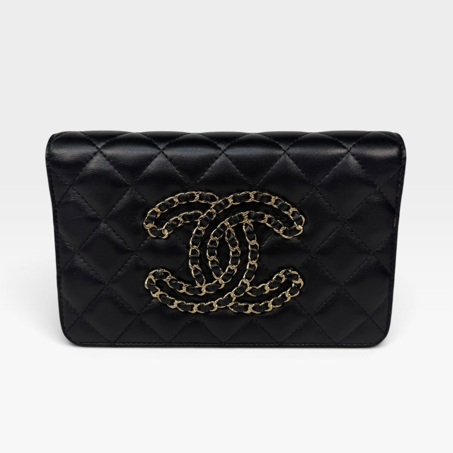 Chanel  Wallet On Chain Black lambskin Leather Gold hardware
Very Good condition, Authentic, Pre Loved. Verified by Luxe Cheshire. International, fast and fully insured delivery. Trusted designer resale.