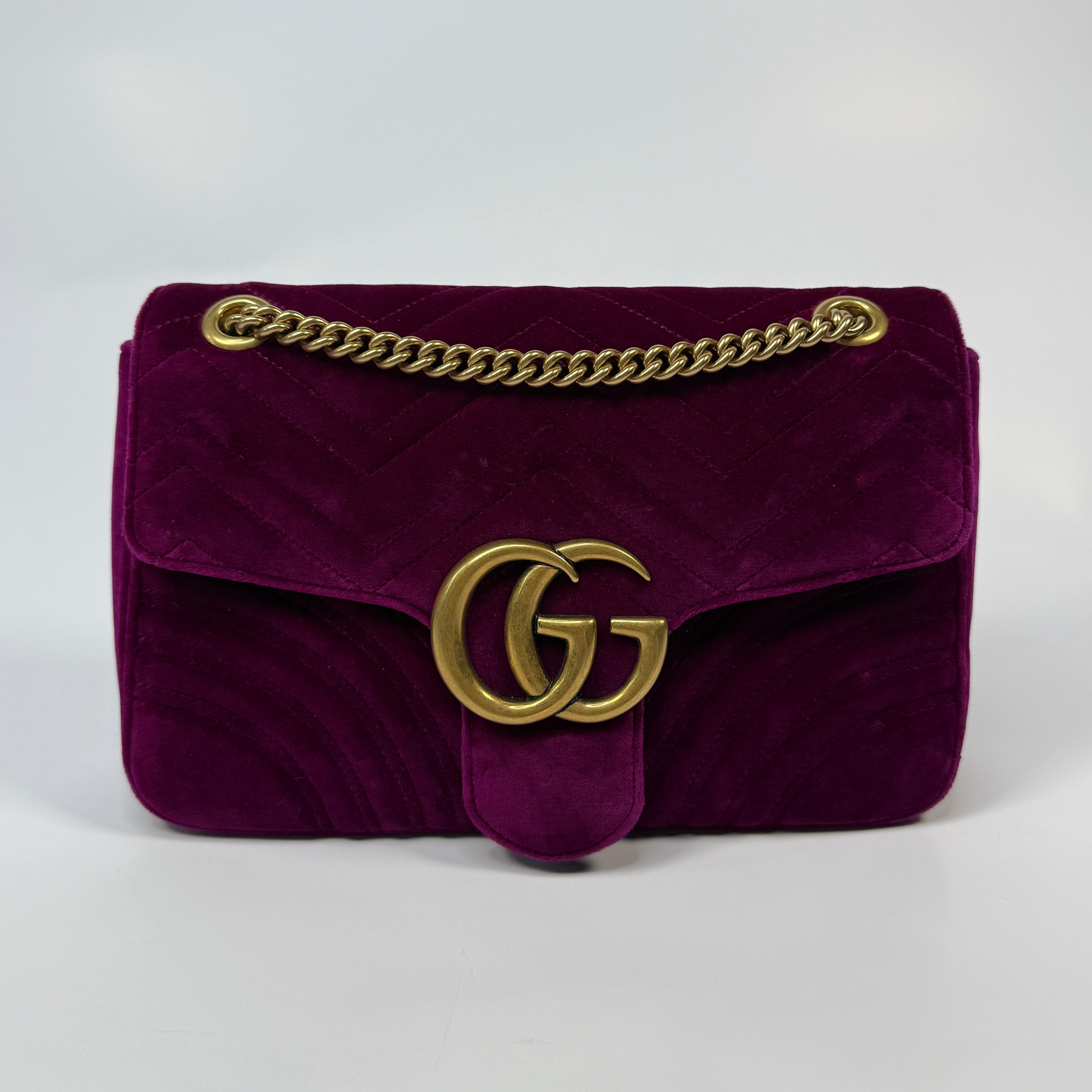 Gucci GG Medium Marmont Shoulder Bag