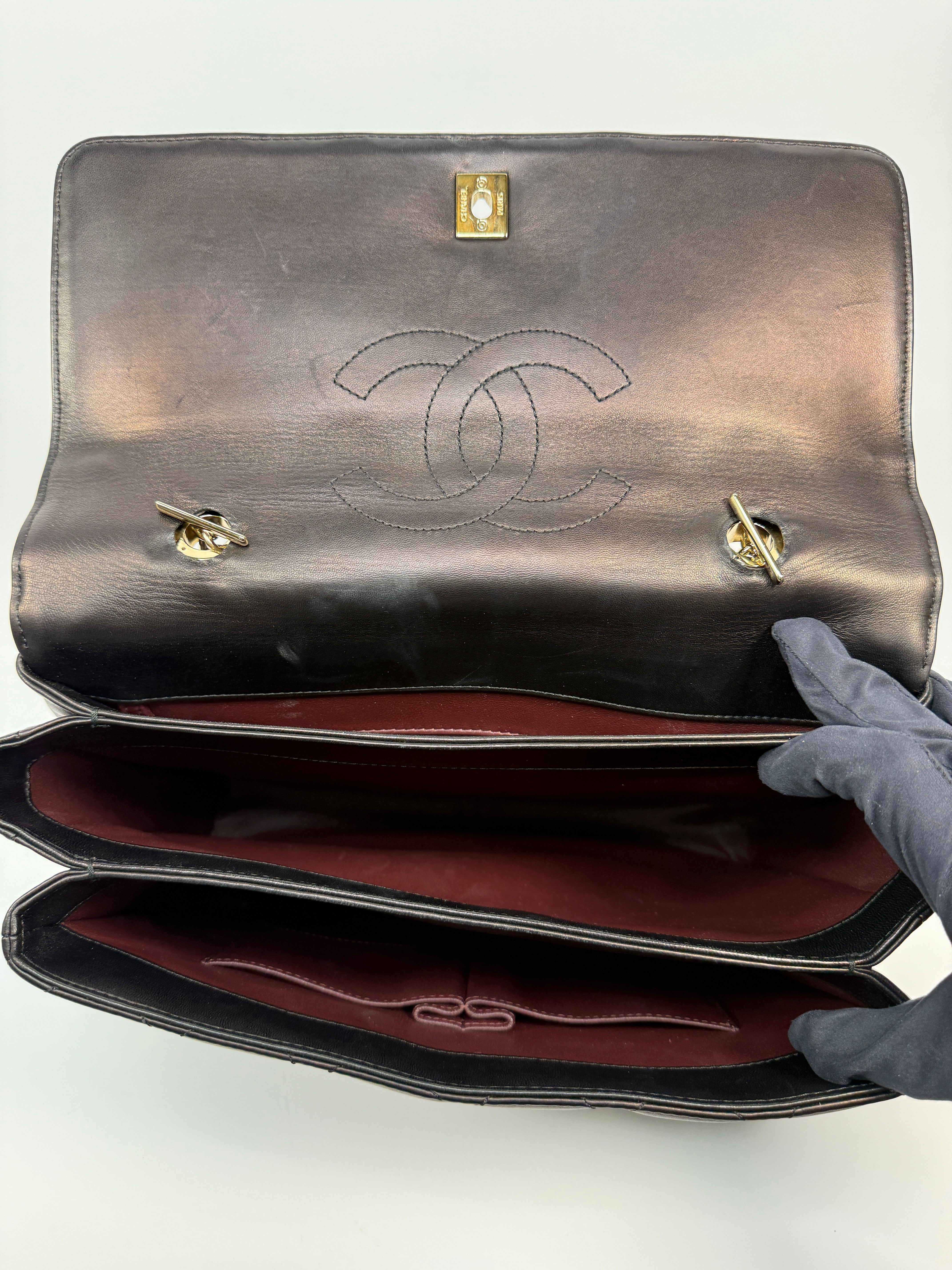 Chanel Large Trendy Top Handle Bag
Pre Loved & Authentic 