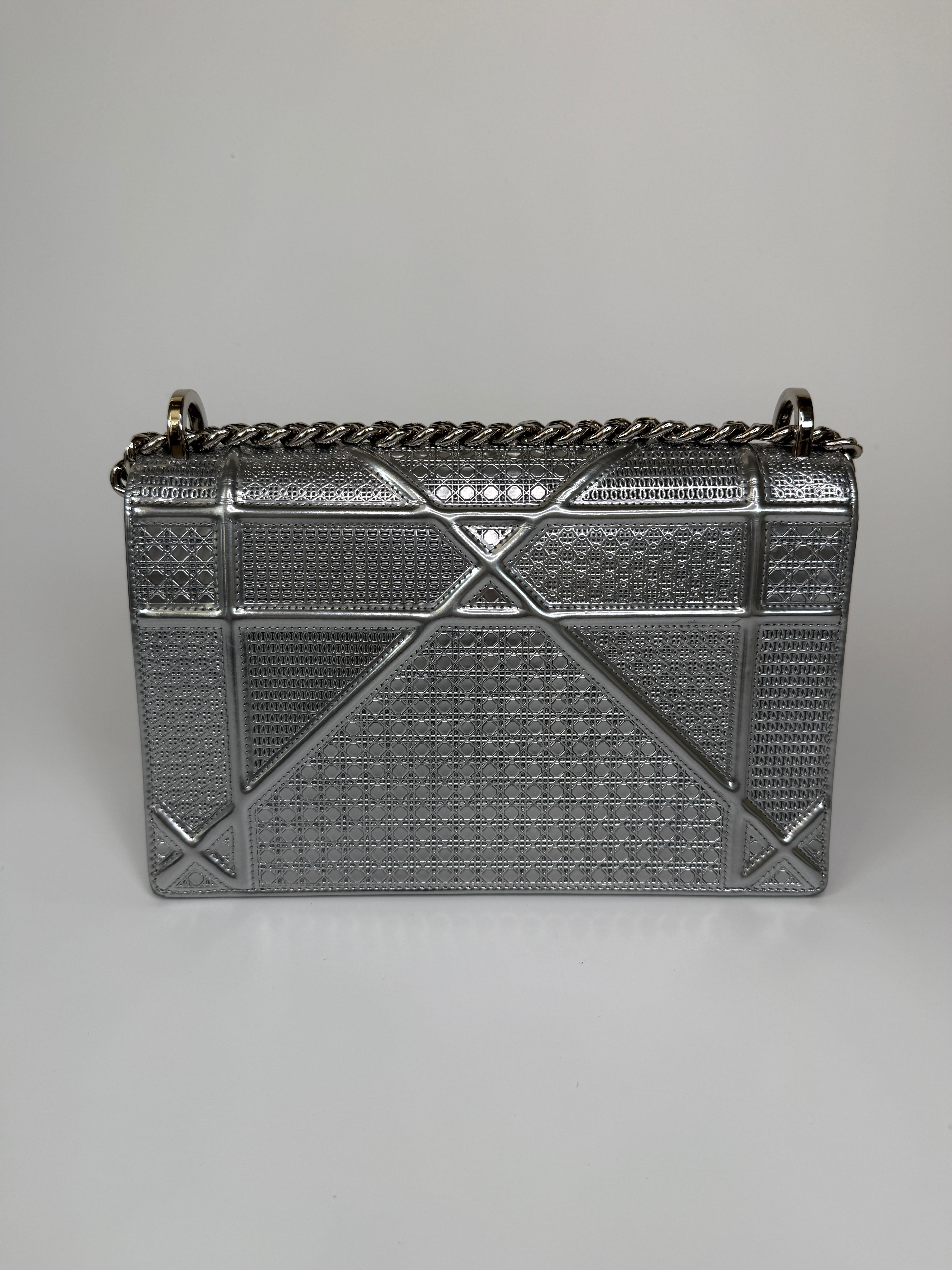 Christian Dior Medium Diorama Bag In Metallic Silver Leather With Silver Hardware Authentic and preloved. 100% Authenticity Guarantee 