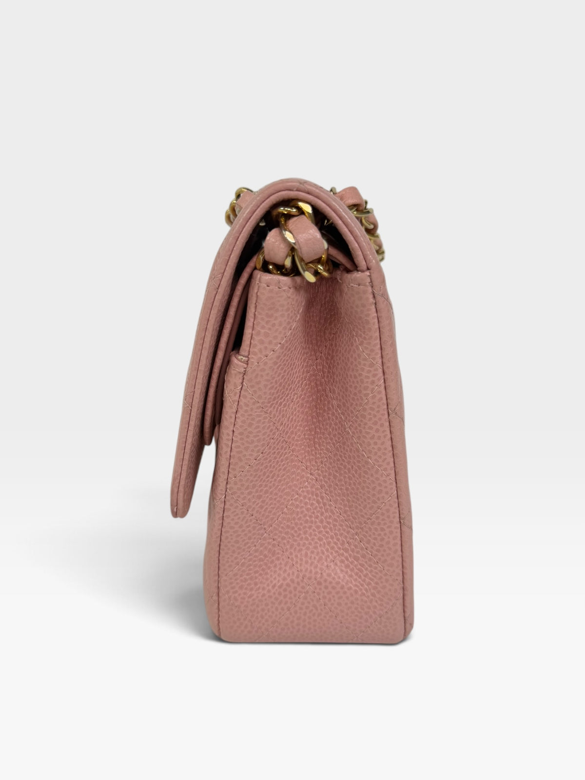 *RARE* Chanel Vintage Medium Classic Double Flap In Pink Caviar Leather With 24Kt Gold Hardware, authentic and preloved in overall excellent condition 100% guarantee.