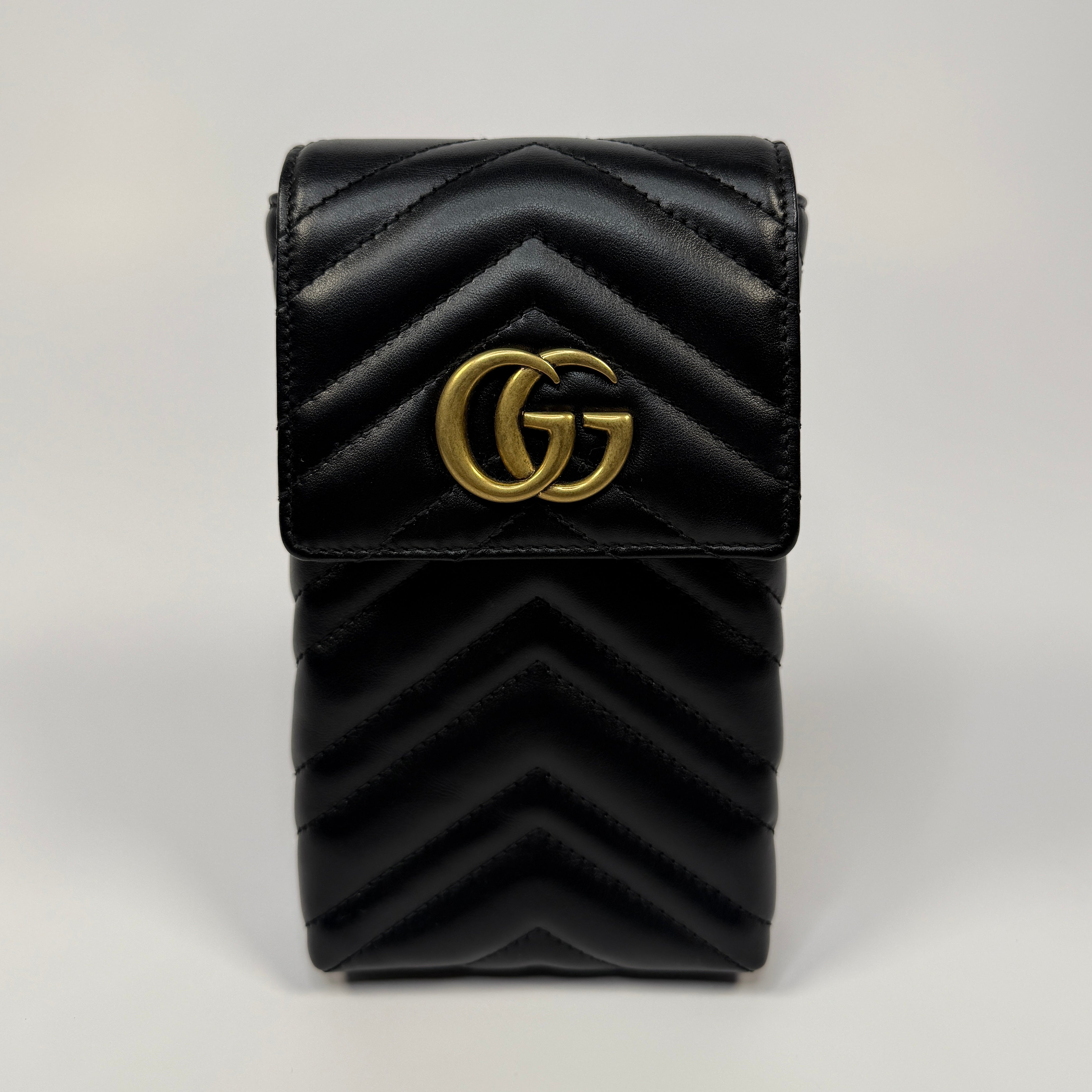 Gucci GG Marmont Matelassé Phone Bag
