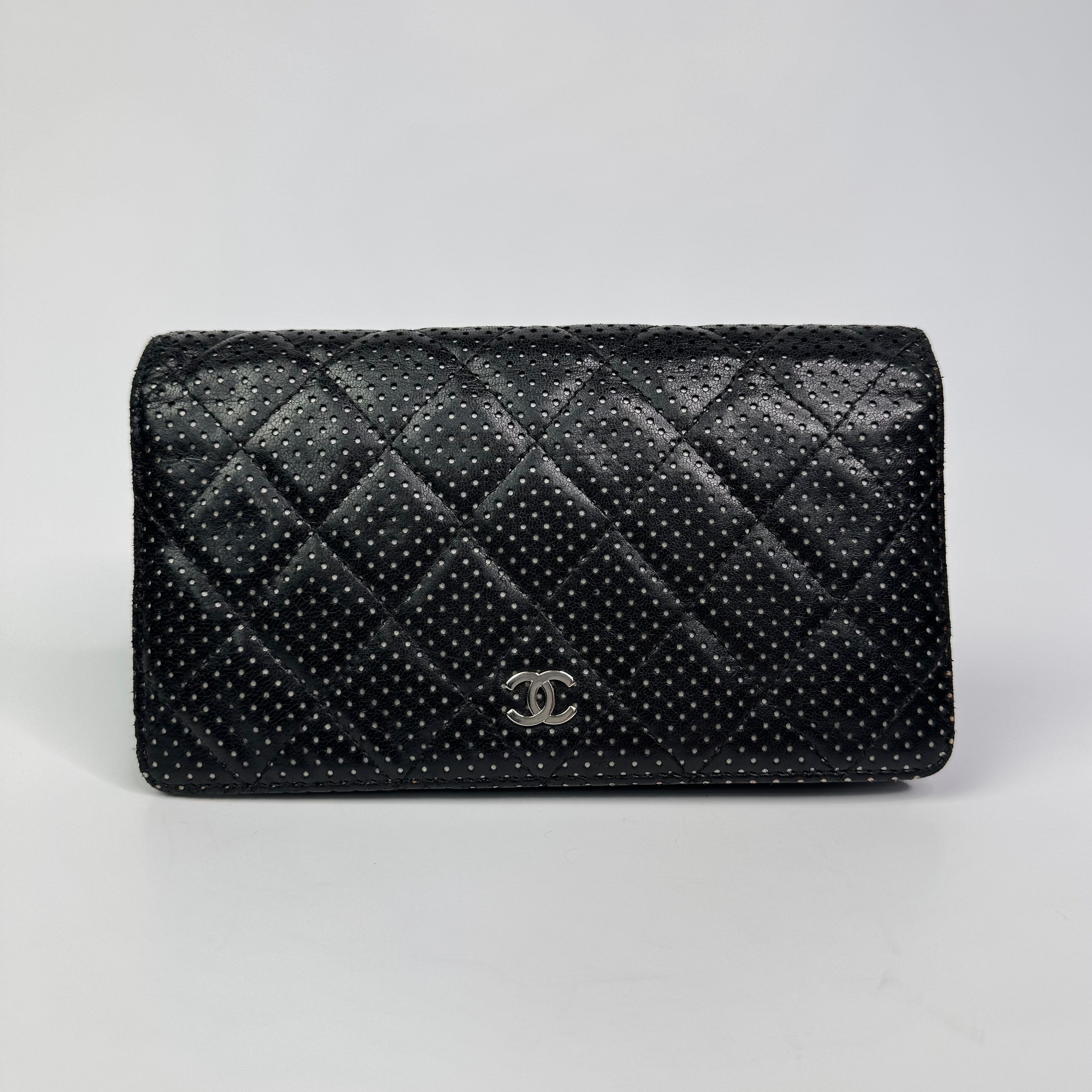Chanel Wallet On Chain In Black Perforated Lambskin Silver Hardware
Pre Loved & Authentic