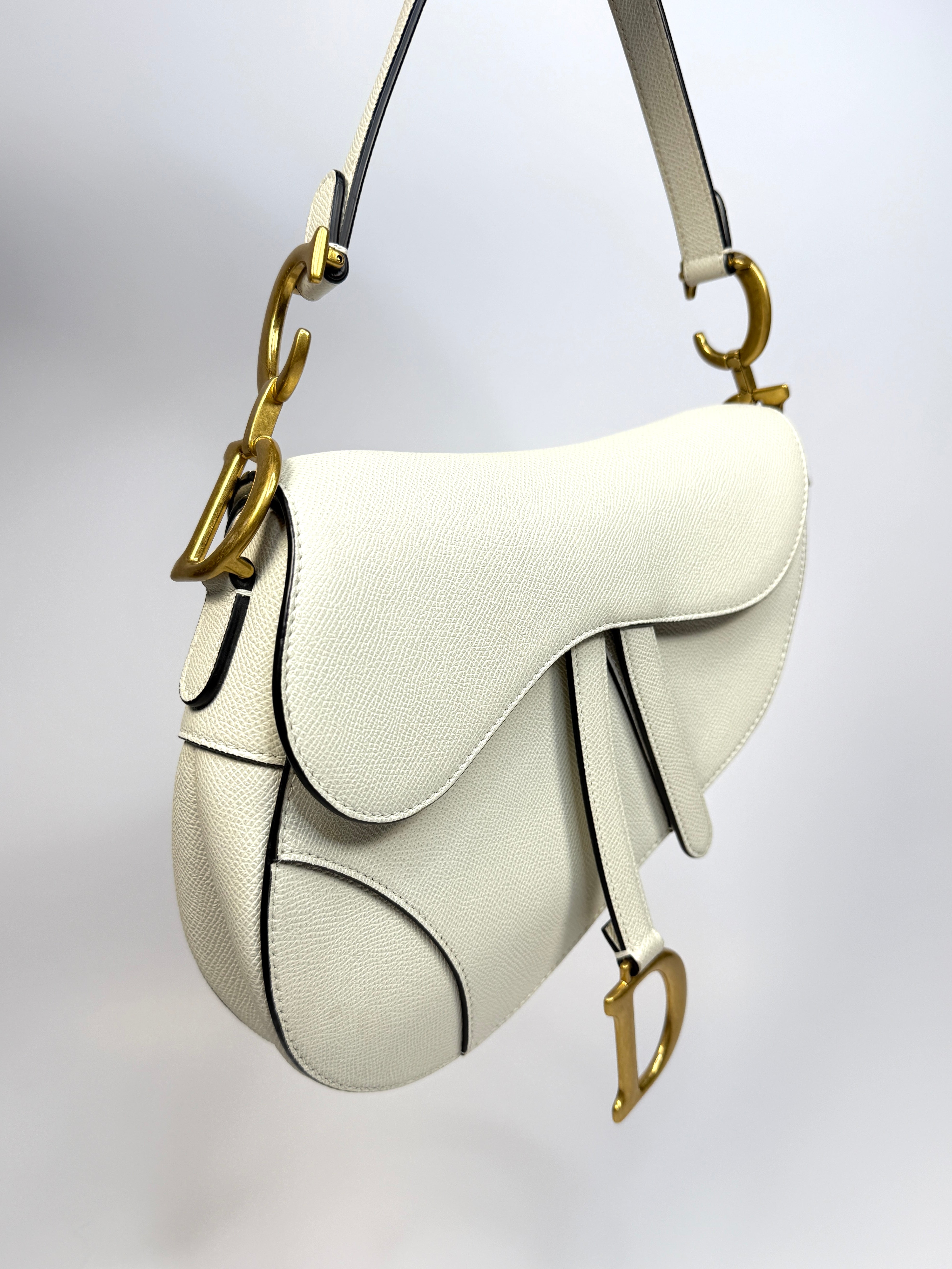 Christian Dior Saddle Bag In Latte