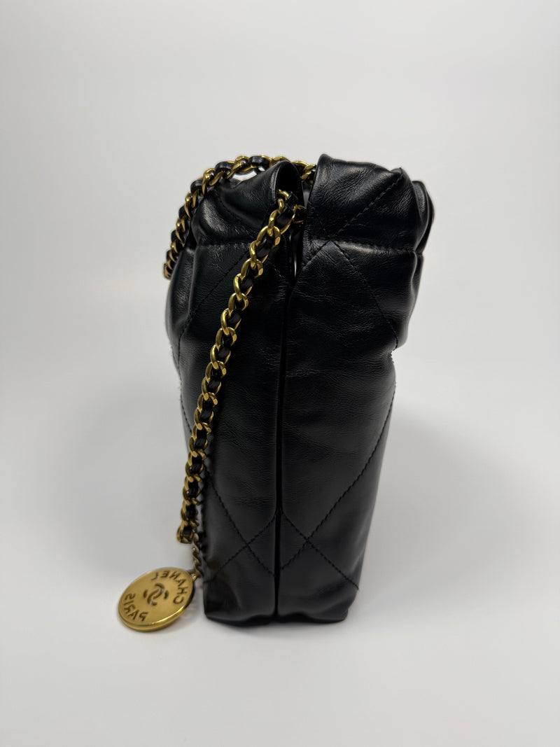 Chanel 22 Mini Bag Black Calfskin With GHW
