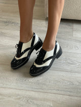 Chanel Brogues ( 39 /UK 6 )