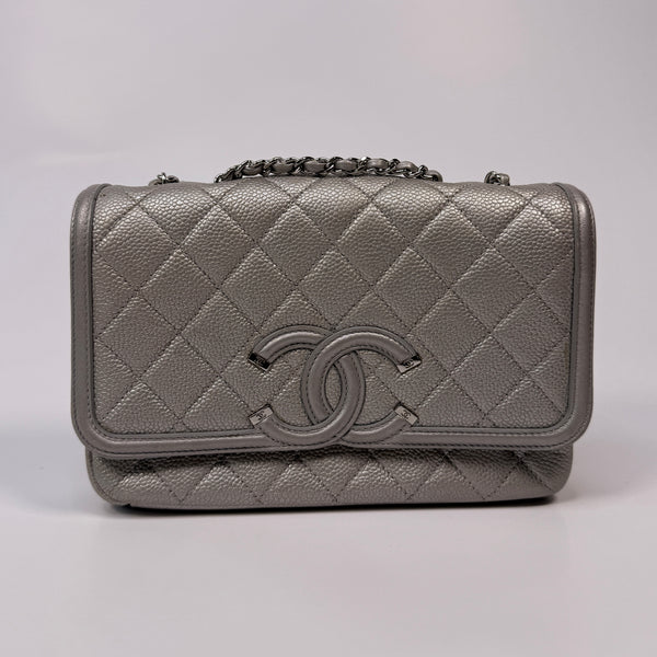 Chanel CC Filigree Wallet On Chain