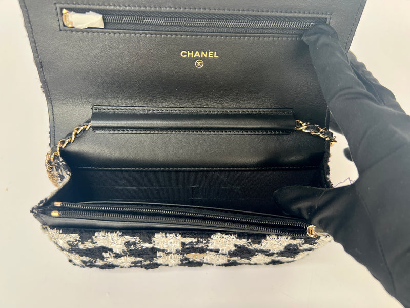 Chanel Wallet On Chain In Houndstooth