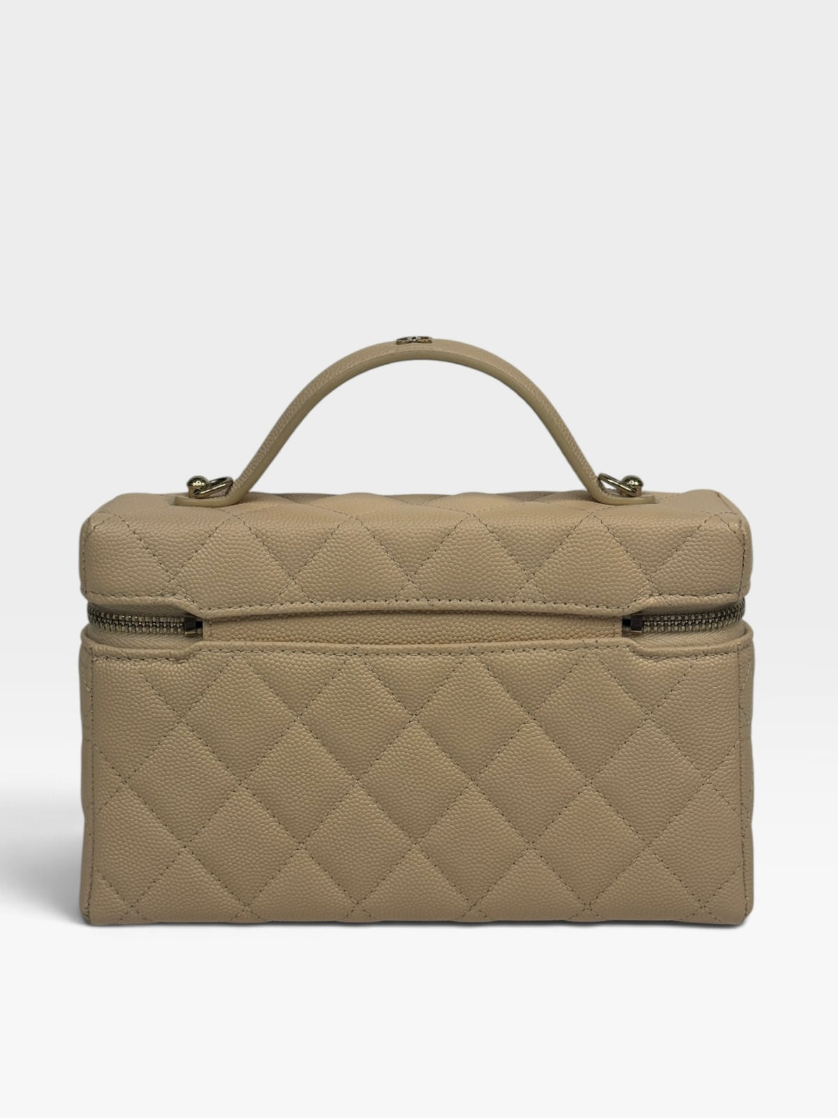 Chanel Flat Vanity In Beige Caviar Leather With Gold Hardware. 100% authentic and pre loved in excellent condition.